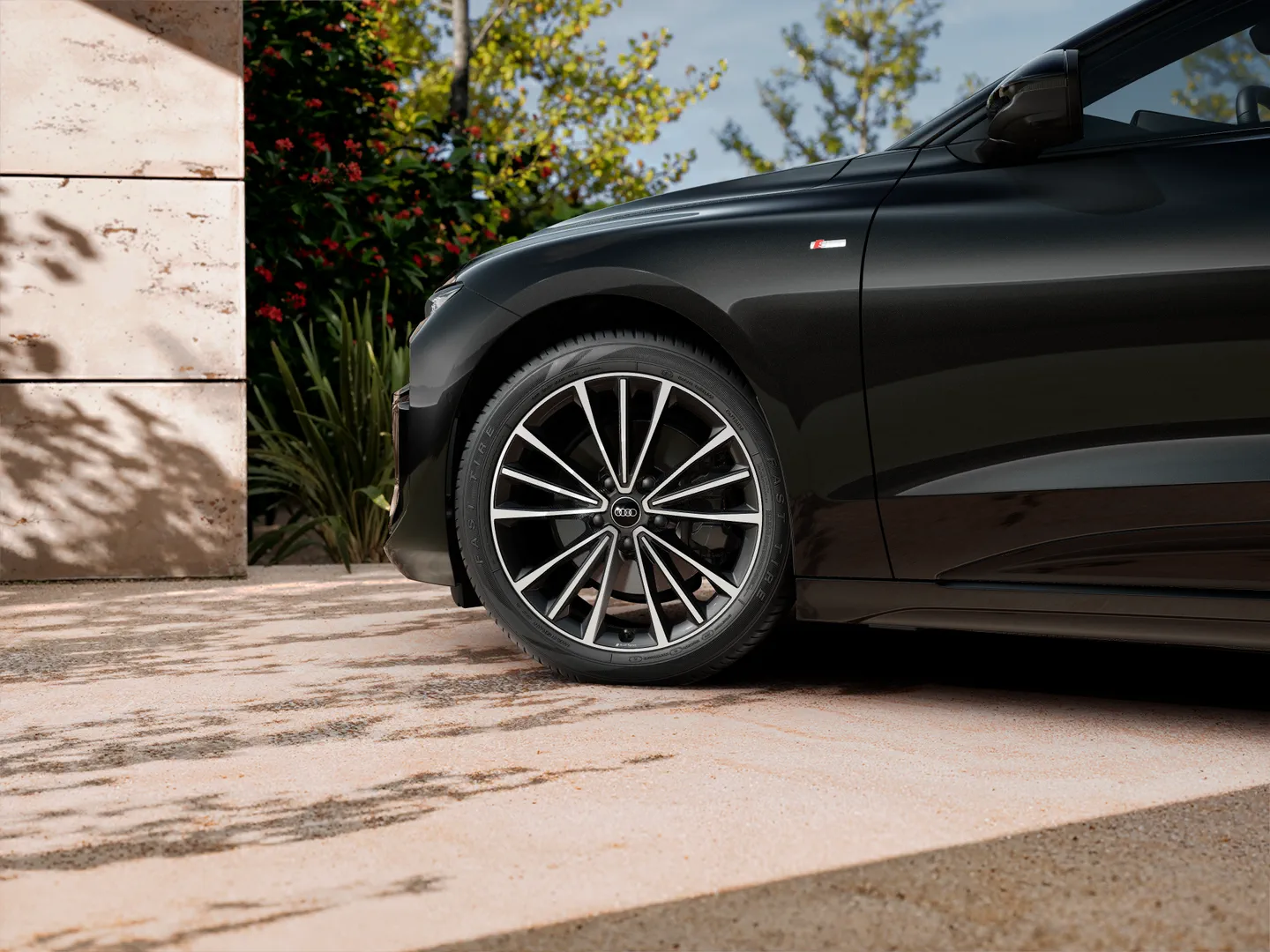 Zdjęcie&nbsp;Audi A6 Sportback e-tron&nbsp;e-tron 210,00 kW&nbsp;– Ujęcie: obręcze