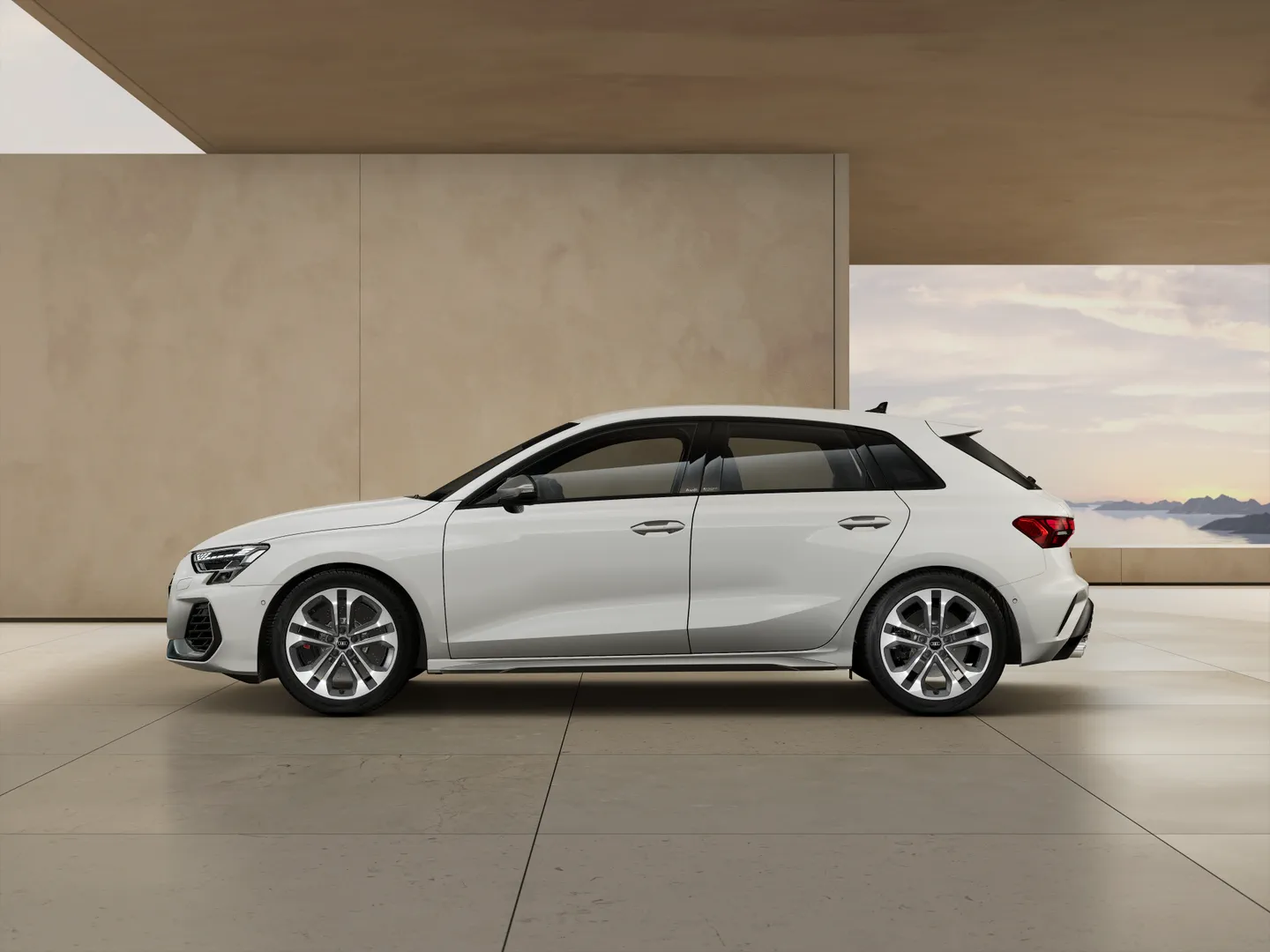 Zdjęcie&nbsp;Audi S3 Sportback&nbsp;S3 Sportback TFSI 245 kW S tronic&nbsp;– Ujęcie: bok