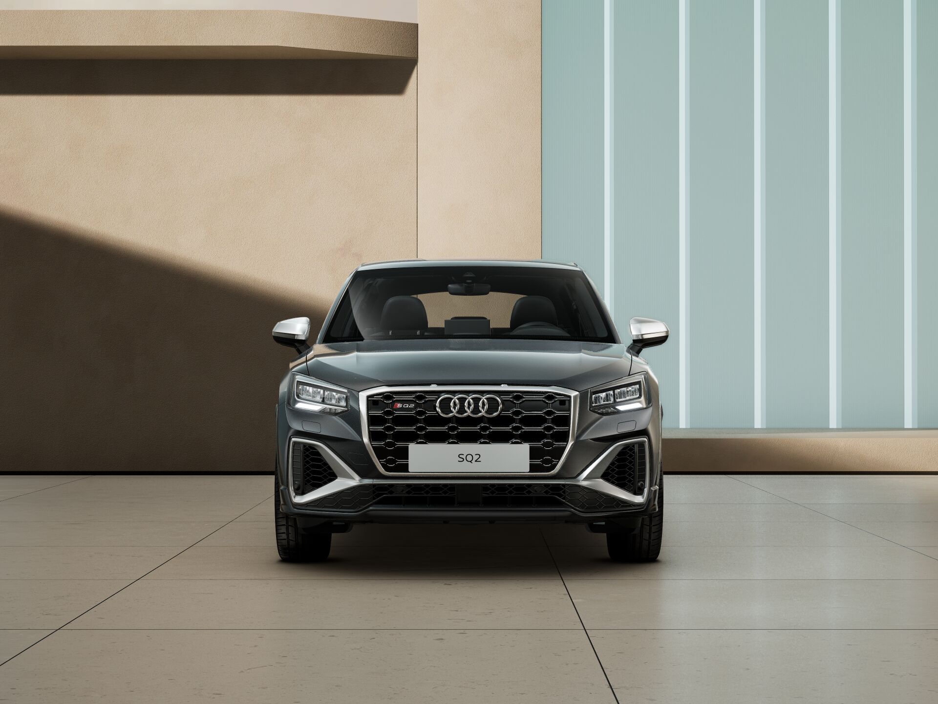 SQ2 TFSI EXTERIOR-FRONT-FRONT