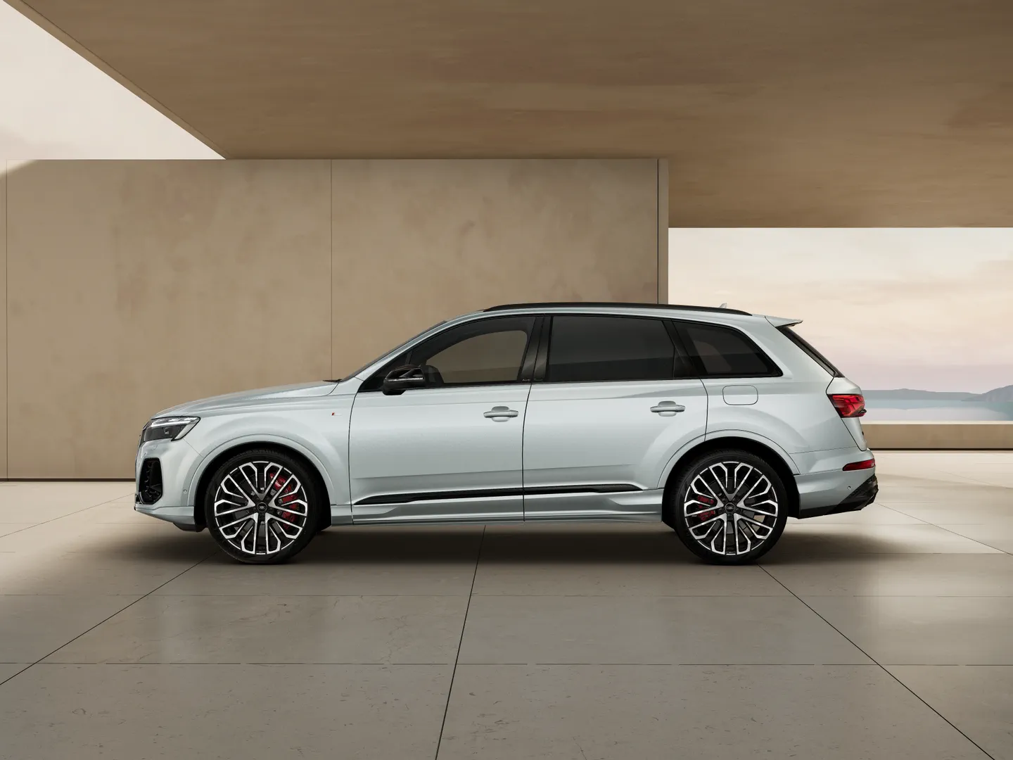 Image about Audi Q7 SUV TFSI e Competition 60 TFSI e quattro 490 PS tiptronic