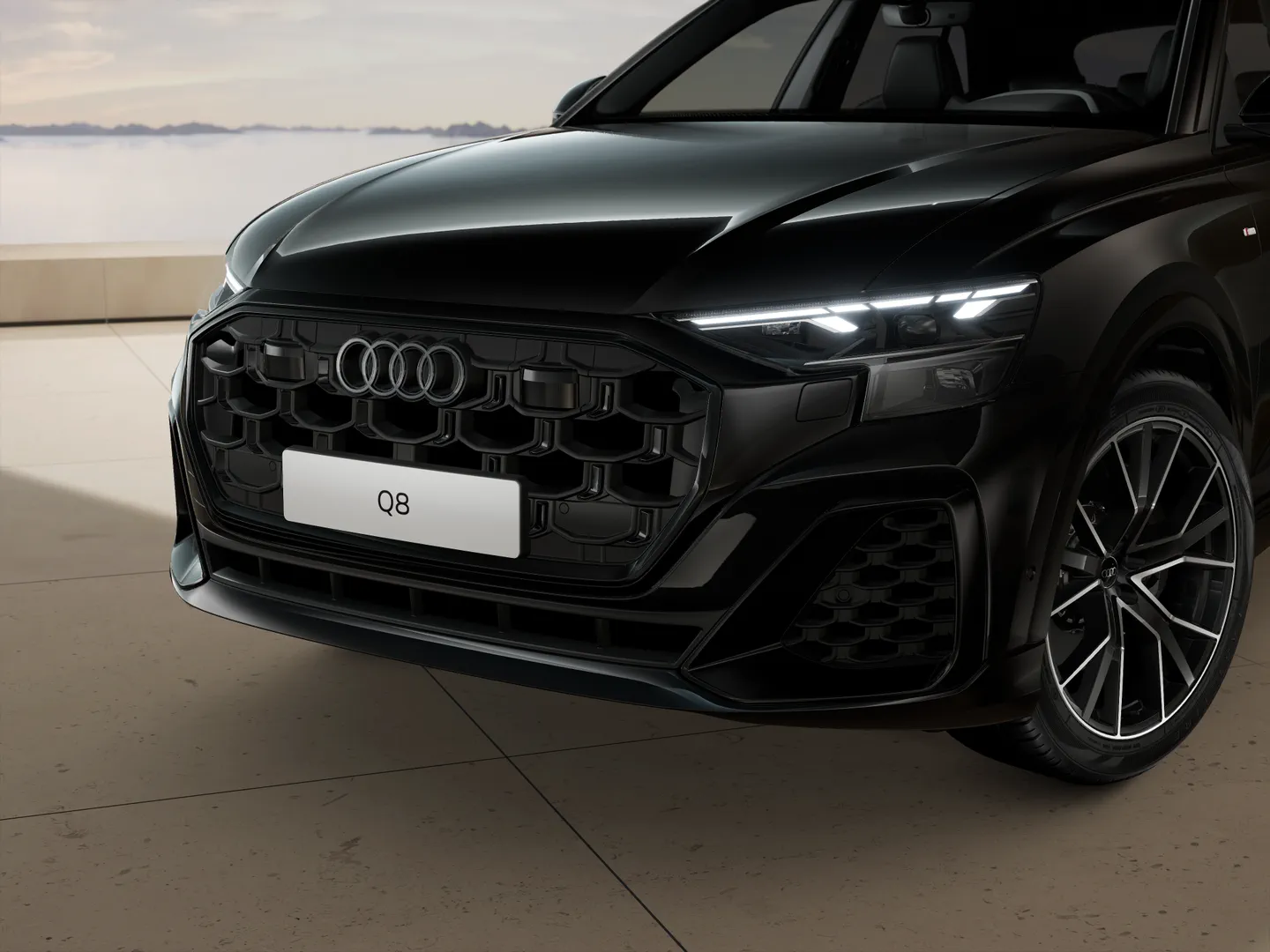 Zdjęcie&nbsp;Audi Q8 SUV TFSI e&nbsp;TFSI e quattro 290 kW tiptronic&nbsp;– Ujęcie: reflektory