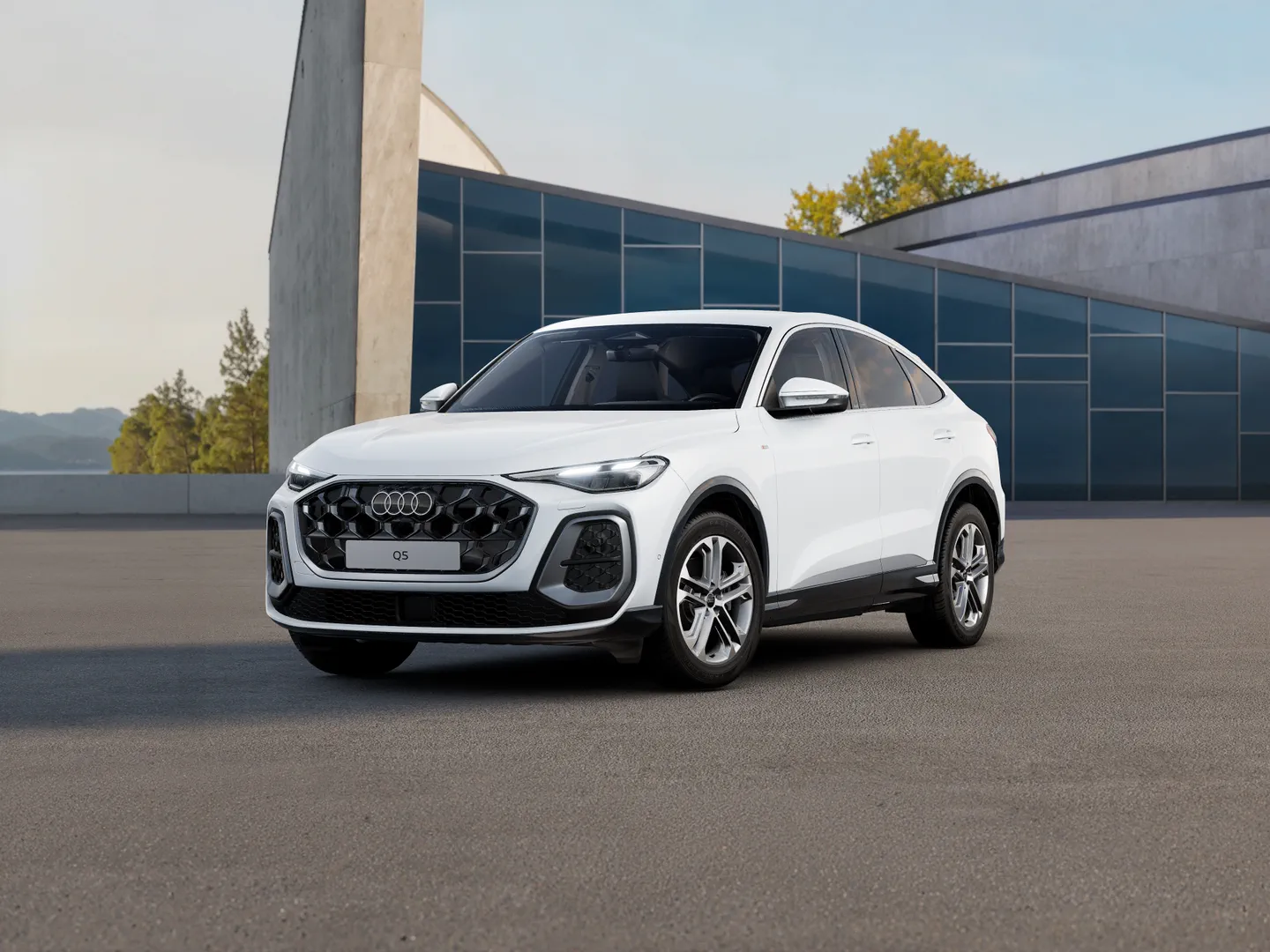 Zdjęcie&nbsp;Audi Q5 Sportback&nbsp;TFSI 150 kW S tronic&nbsp;– Ujęcie: przód 3/4