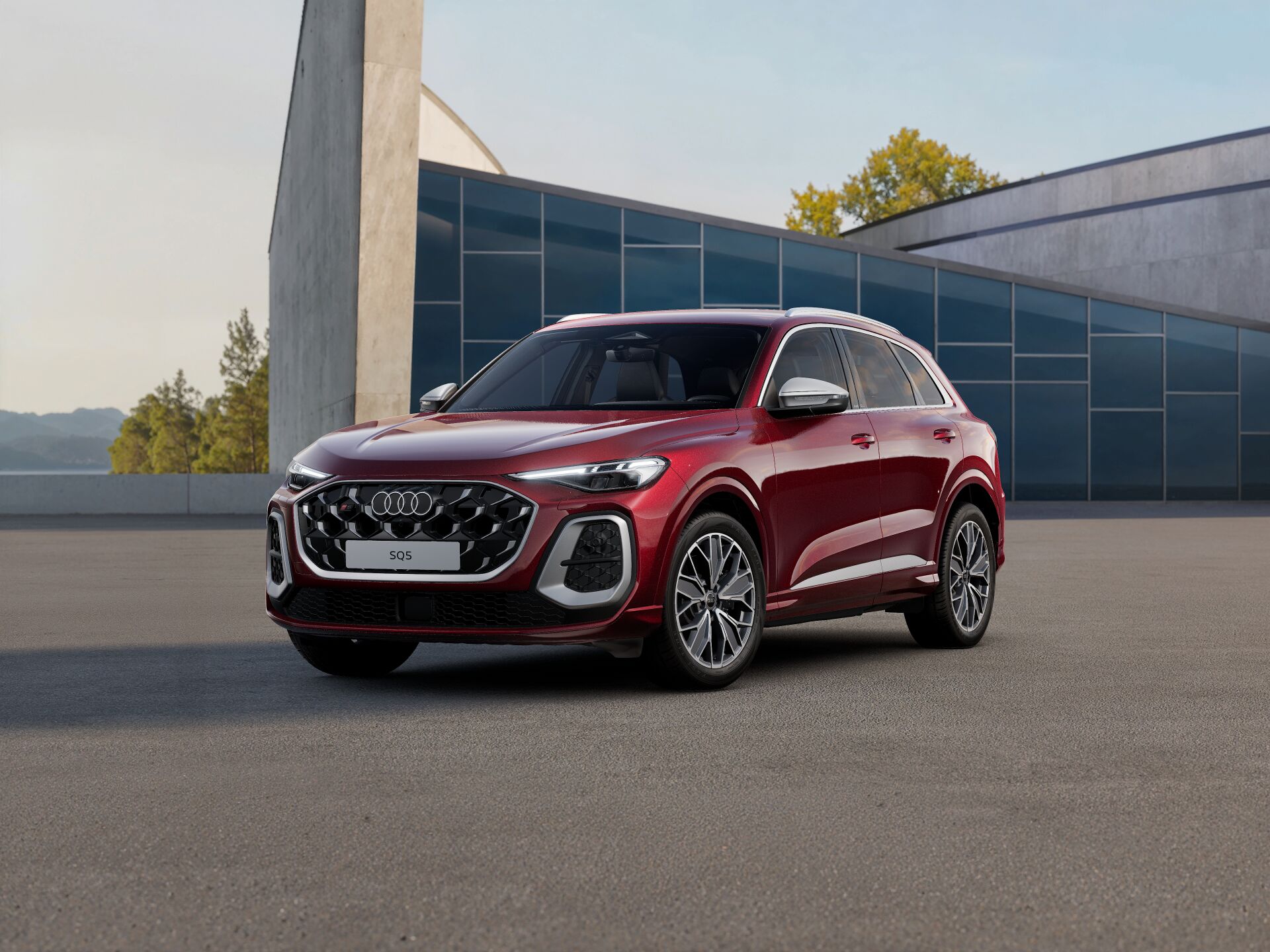 SQ5 EXTERIOR-FRONT-3-4