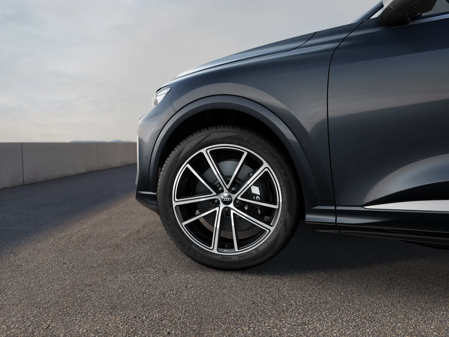 Zdjęcie&nbsp;Audi SQ5 SUV&nbsp;SQ5 SUV TFSI 270 kW S tronic&nbsp;– Ujęcie: obręcze