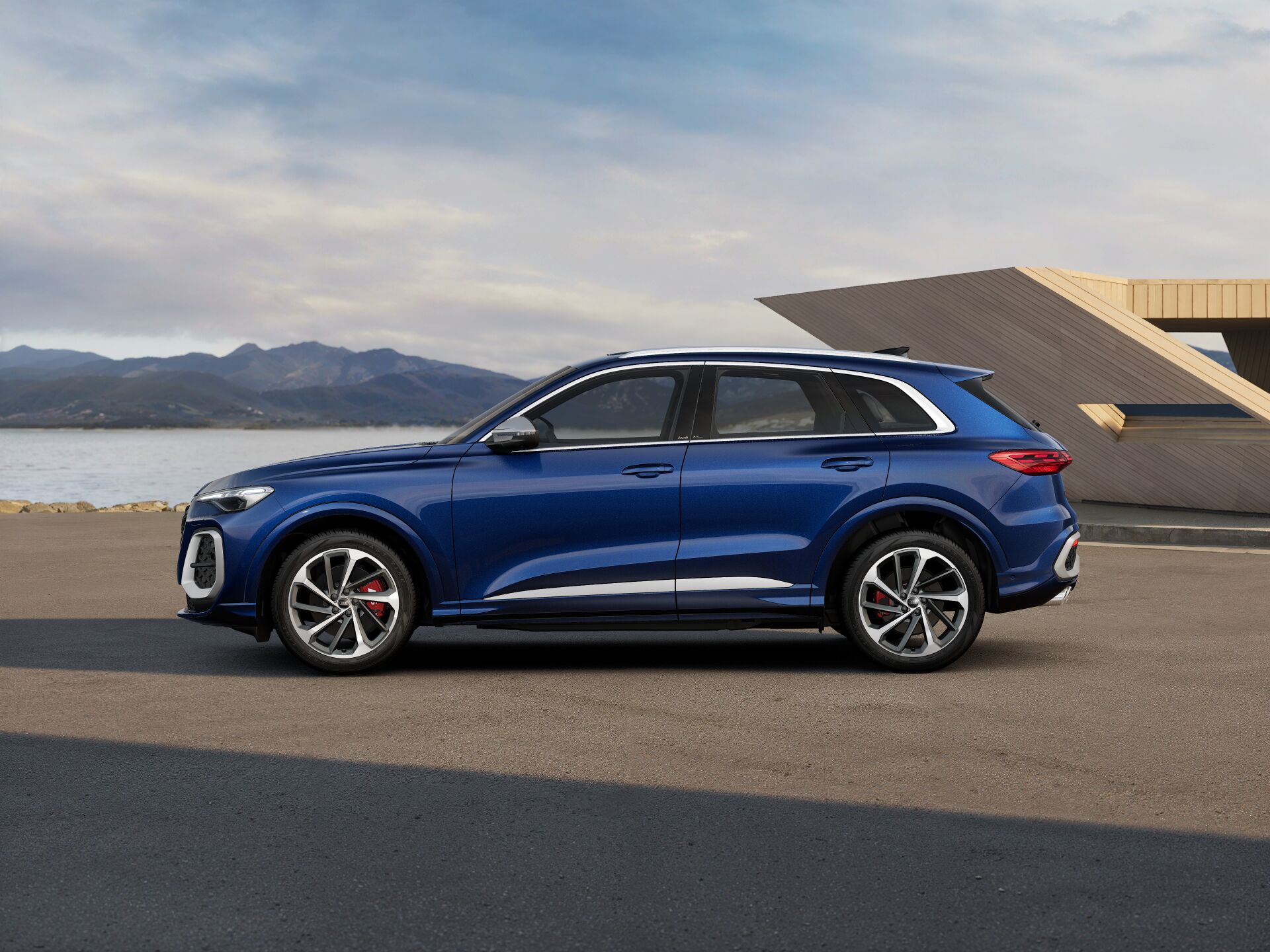 SQ5 EXTERIOR-PARALLEL-SIDE