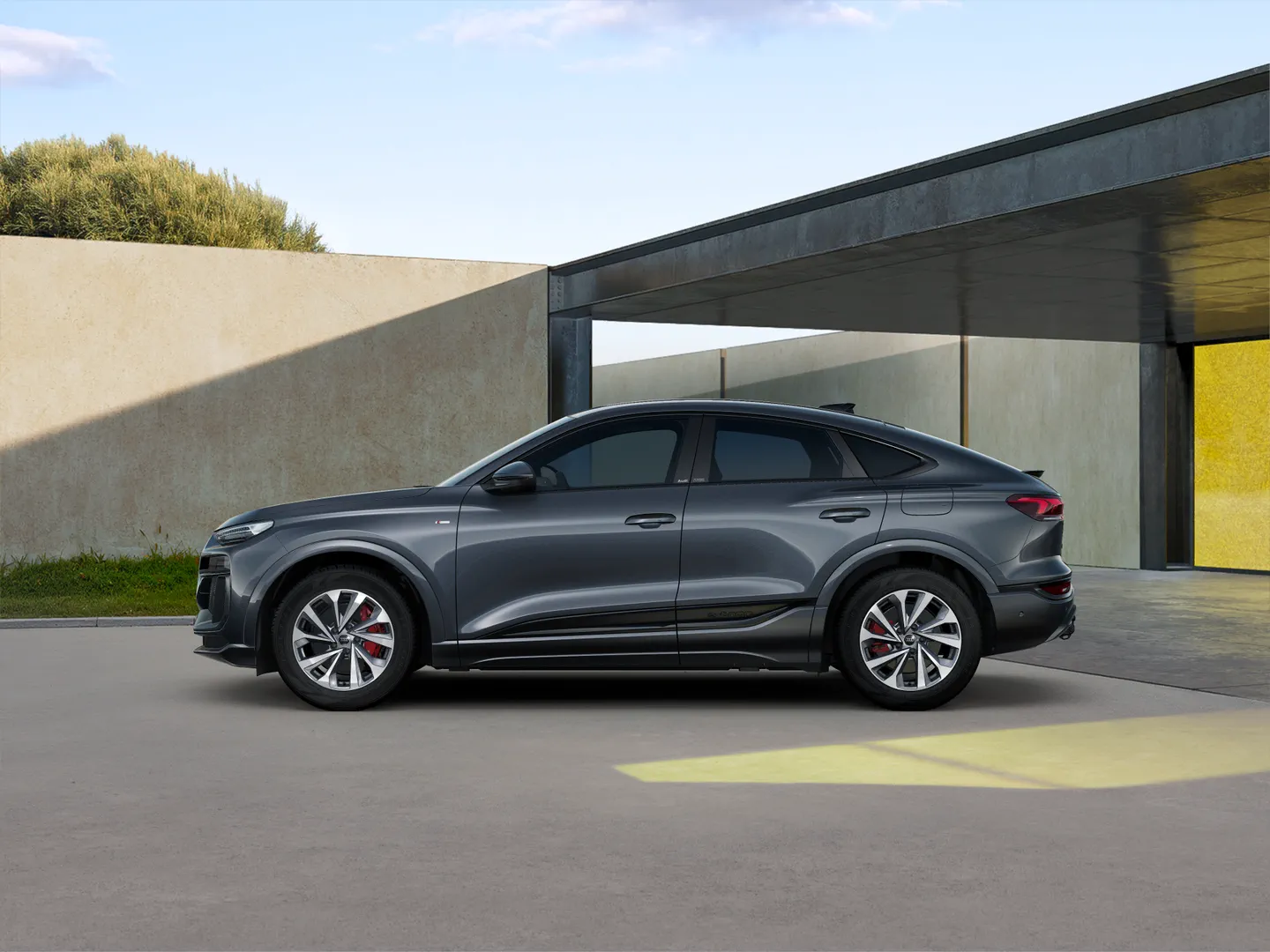 Bilde av Audi Q6 Sportback e-tron S line Pro e-tron quattro - Visning:&nbsp;siden