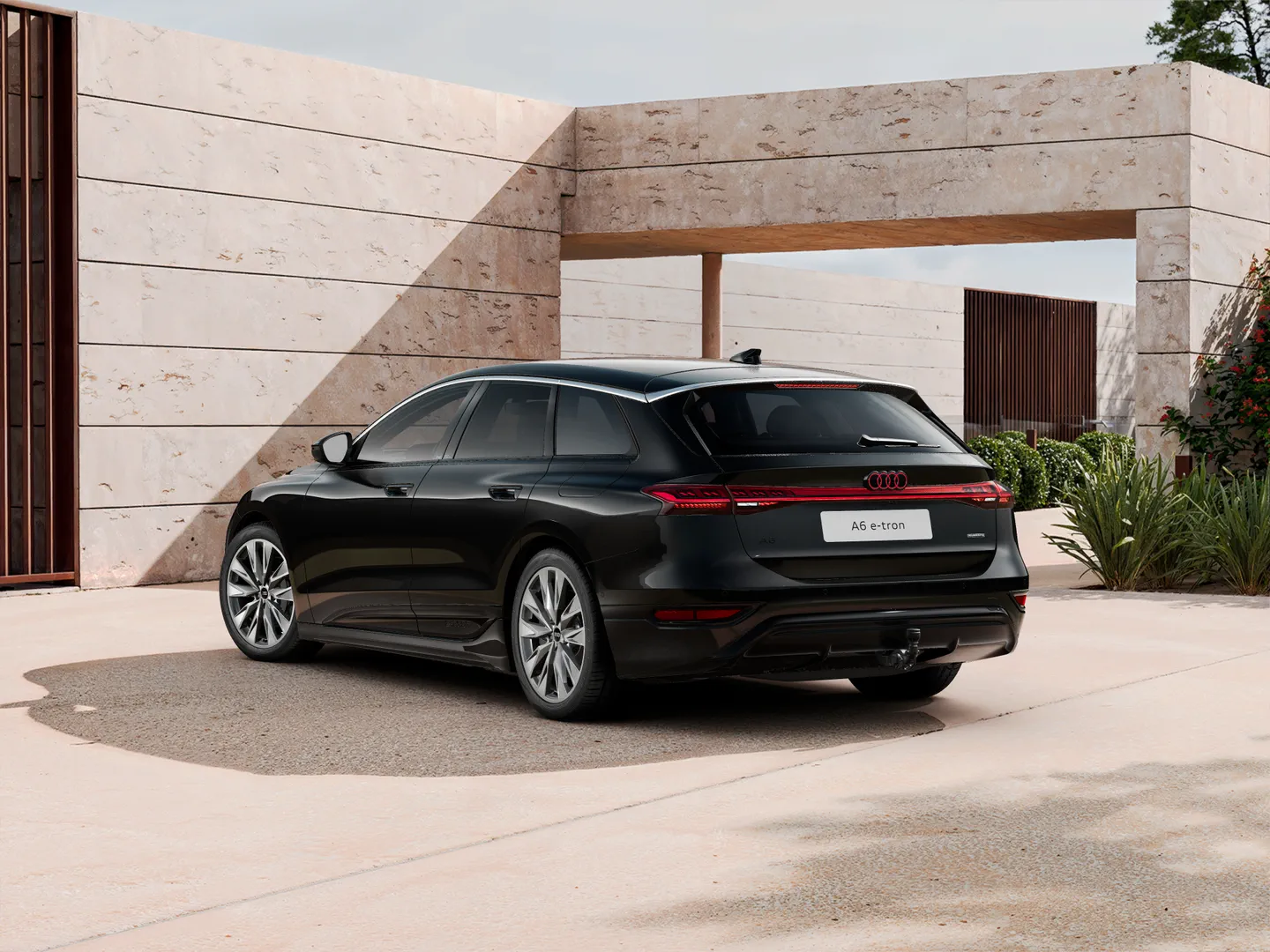 Bilde av Audi A6 Avant e-tron Tech Pro e-tron quattro - Visning:&nbsp;3/4 bakfra