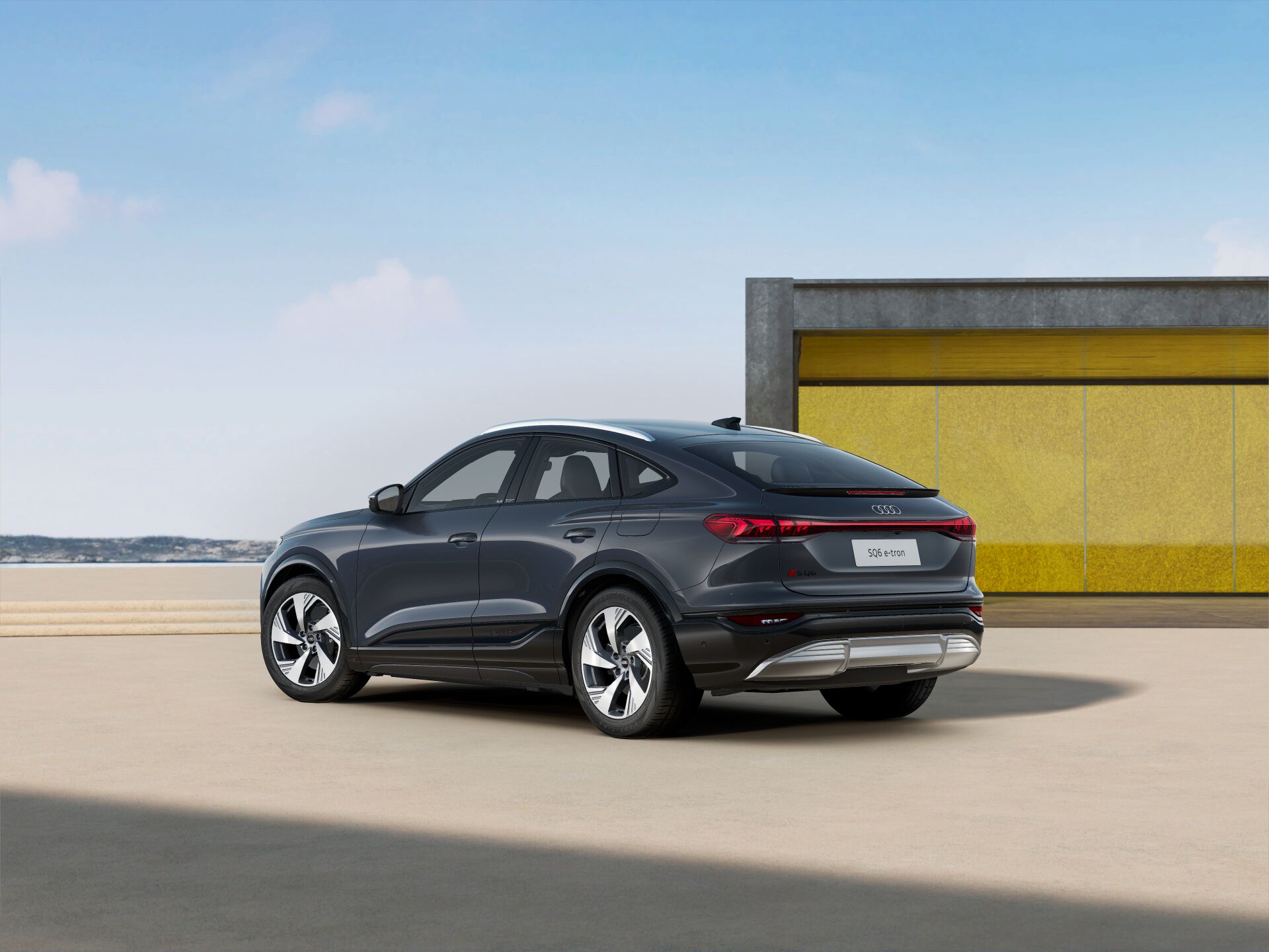 SQ6 Sportback e-tron EXTERIOR-REAR-3-4