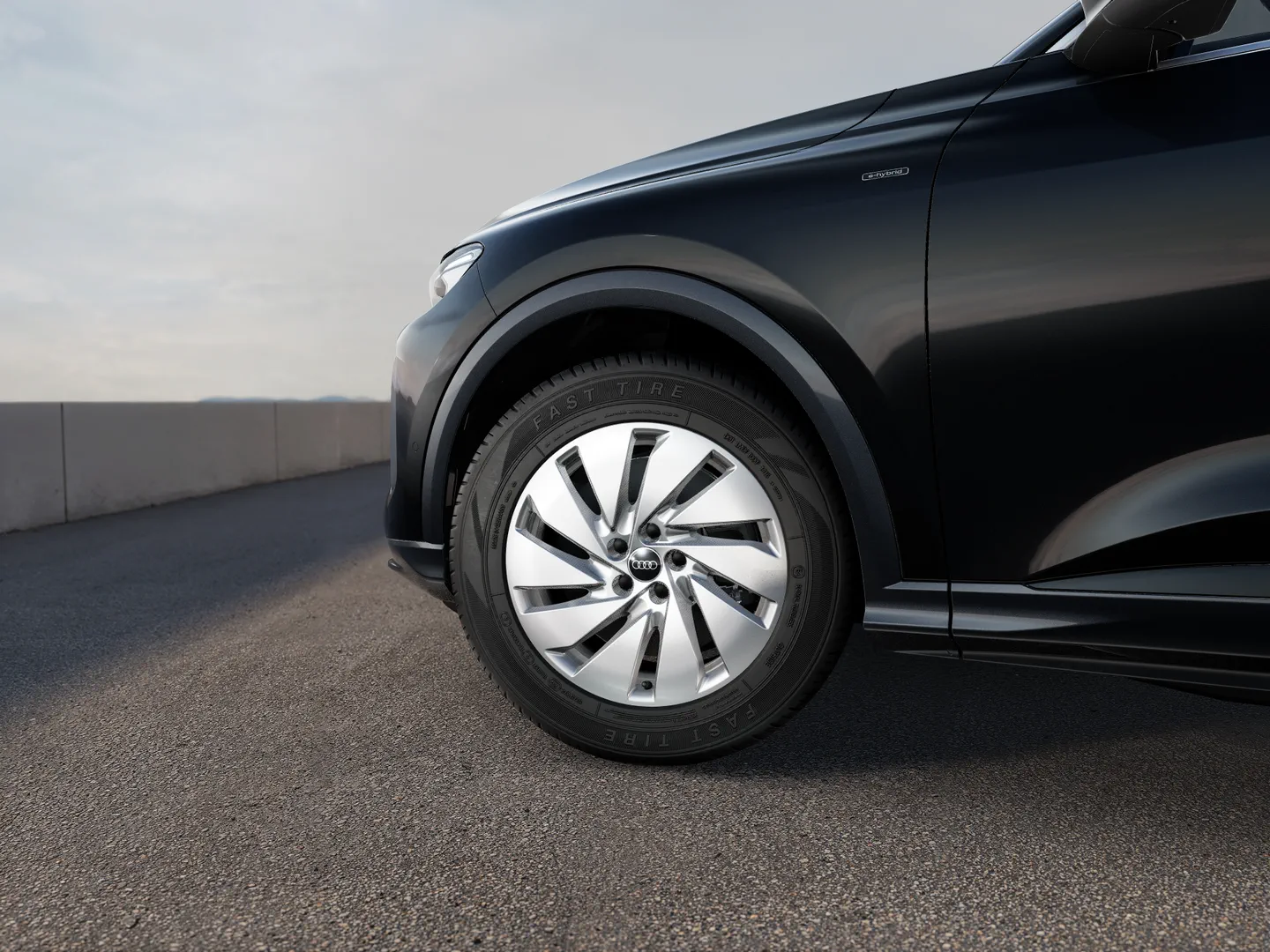 Zdjęcie&nbsp;Audi Q5 Sportback e-hybrid&nbsp;e-hybrid quattro 220 kW S tronic&nbsp;– Ujęcie: obręcze