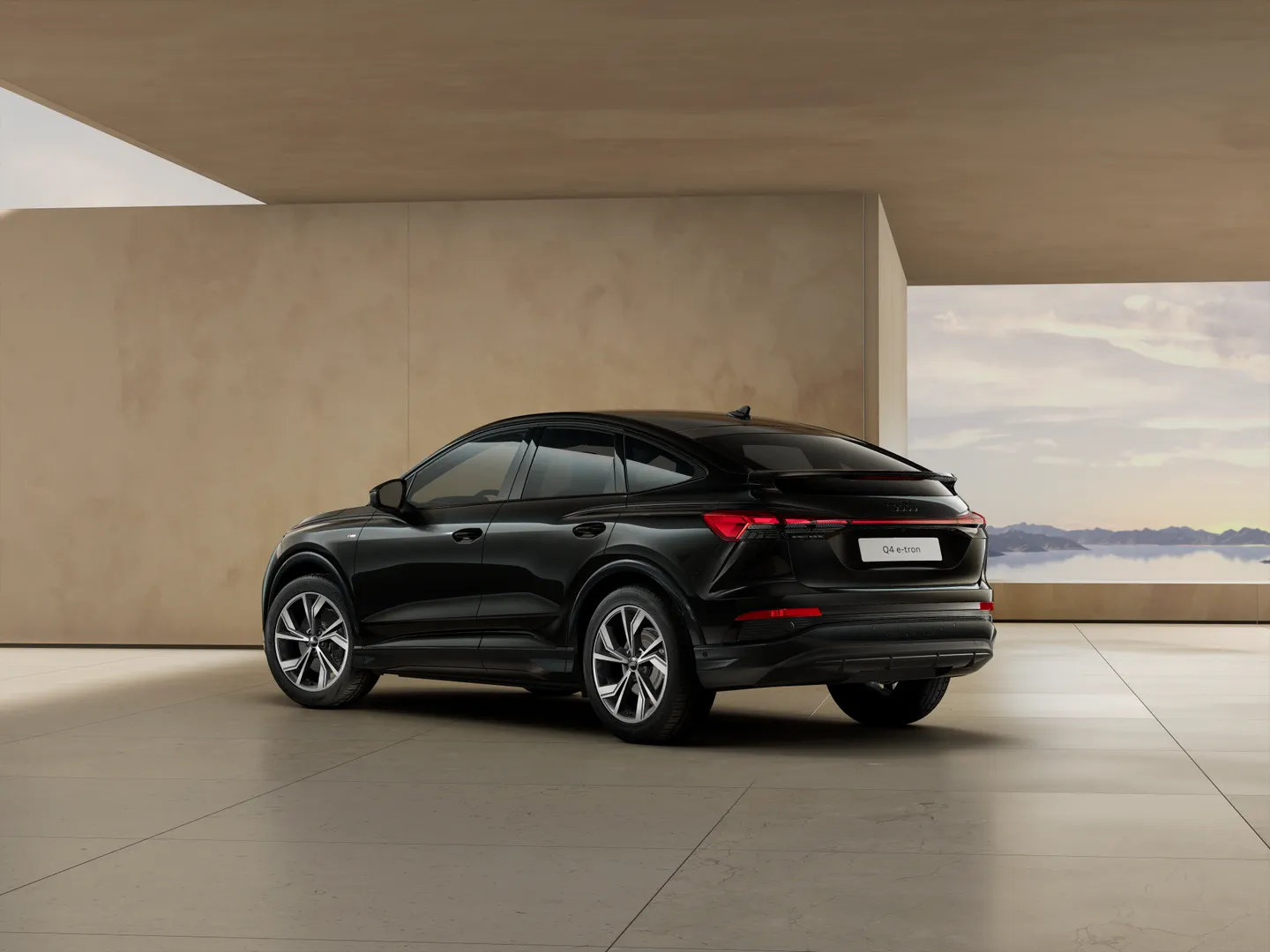 Zdjęcie Audi Q4 Sportback e-tron 45 e-tron 210,00 kW – Ujęcie: tył 3/4