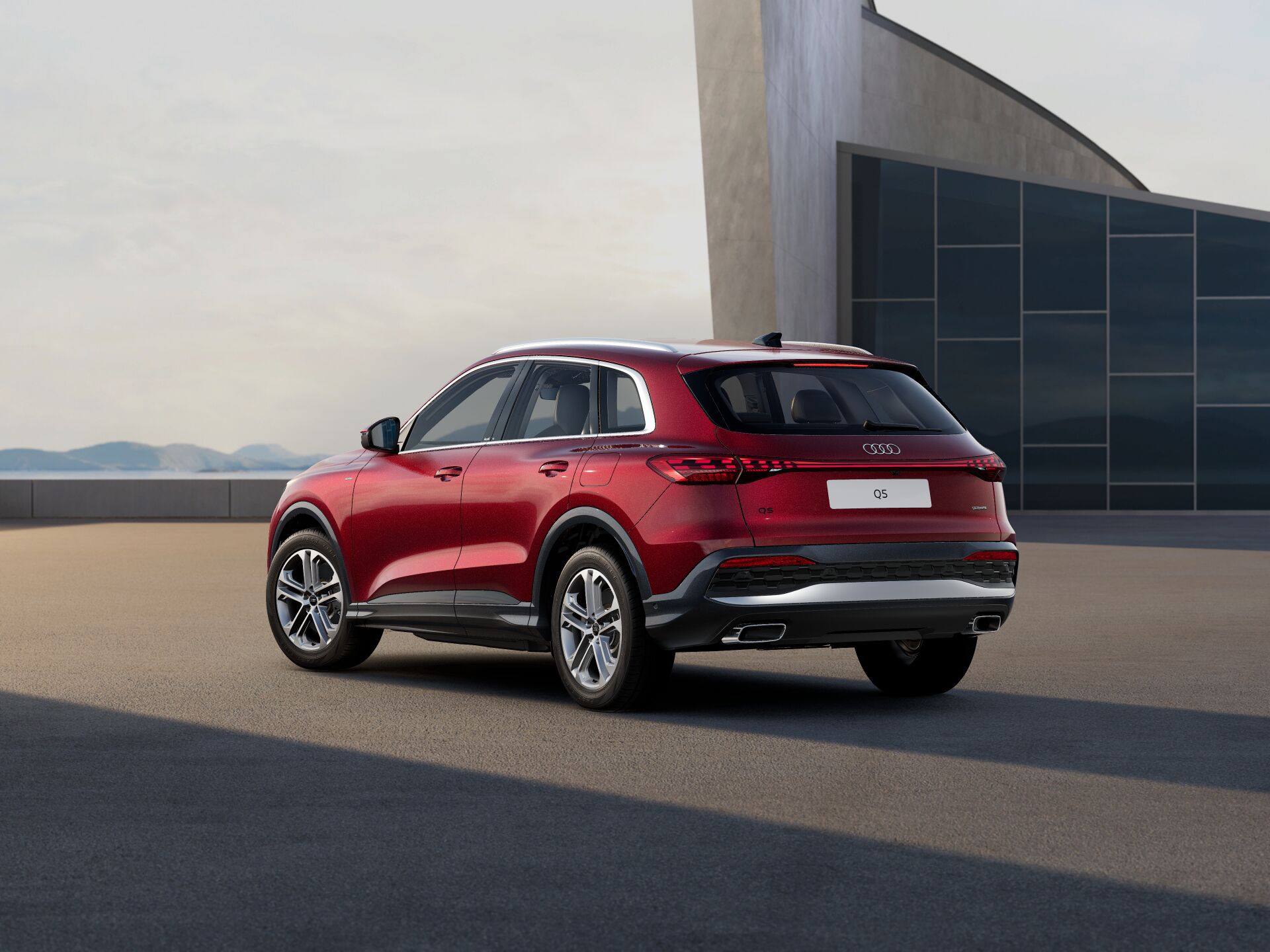 Q5 SUV e-hybrid EXTERIOR-REAR-3-4