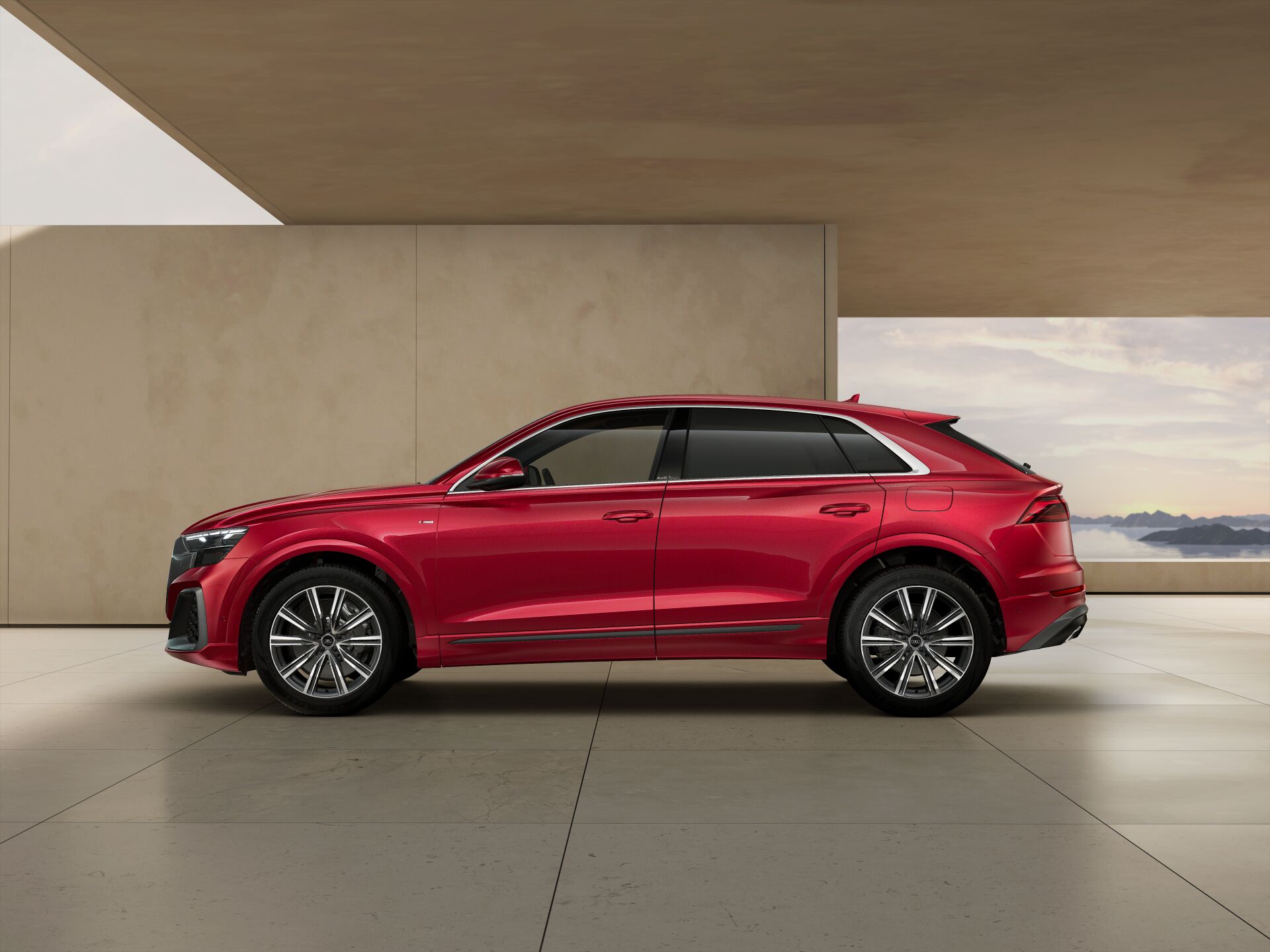 Q8 SUV TFSI e EXTERIOR-PARALLEL-SIDE