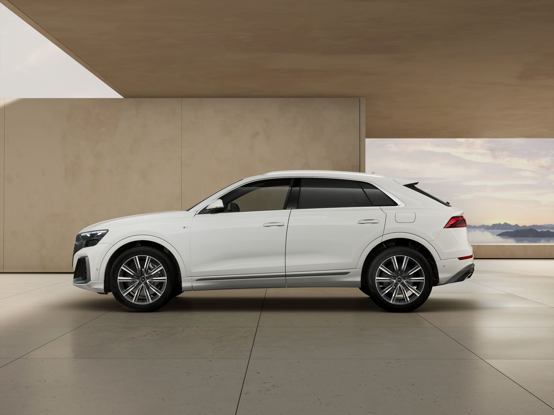 Q8 TFSI e EXTERIOR-PARALLEL-SIDE
