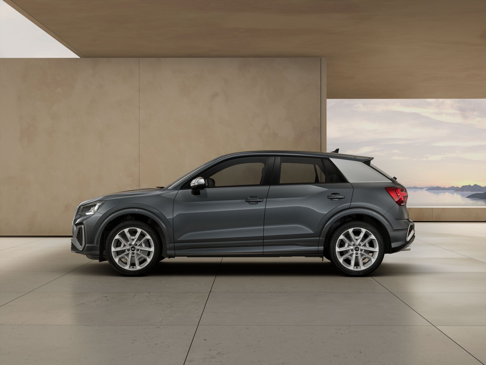 SQ2 TFSI EXTERIOR-PARALLEL-SIDE
