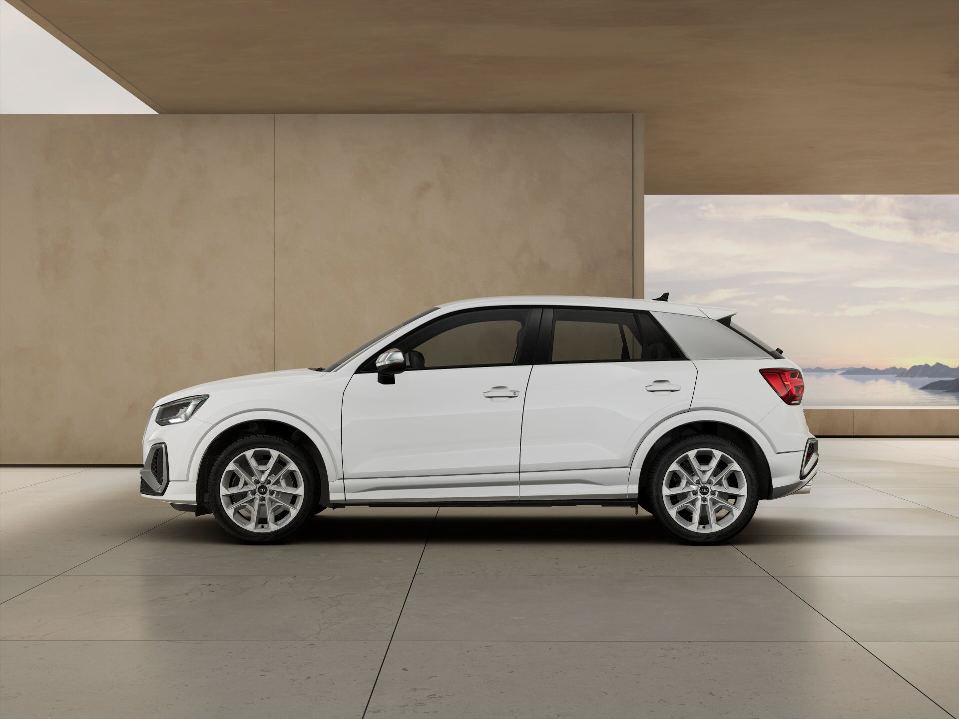 SQ2 TFSI EXTERIOR-PARALLEL-SIDE