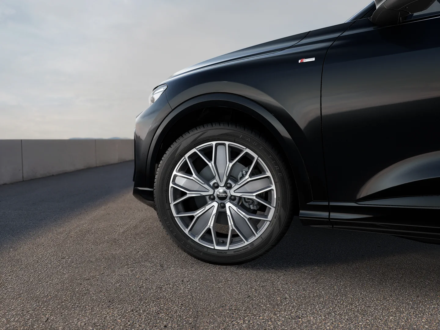 Image about Audi Q5 Sportback TFSI quattro 200 kW sport
