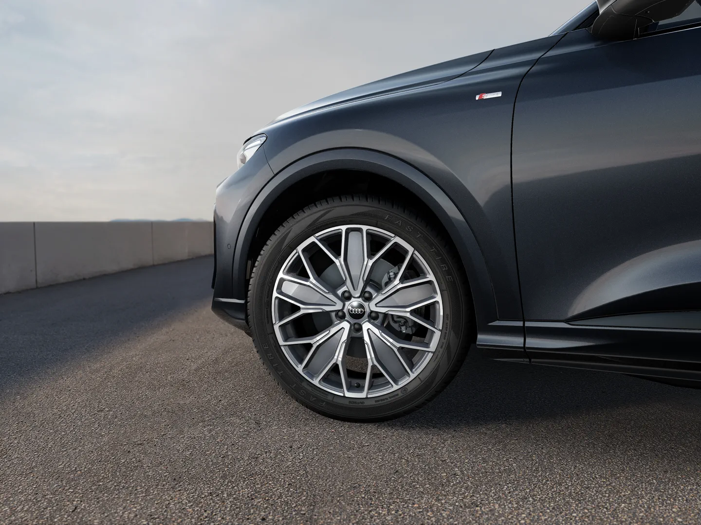 Image about Audi Q5 SUV Q5 sport TFSI quattro S tronic
