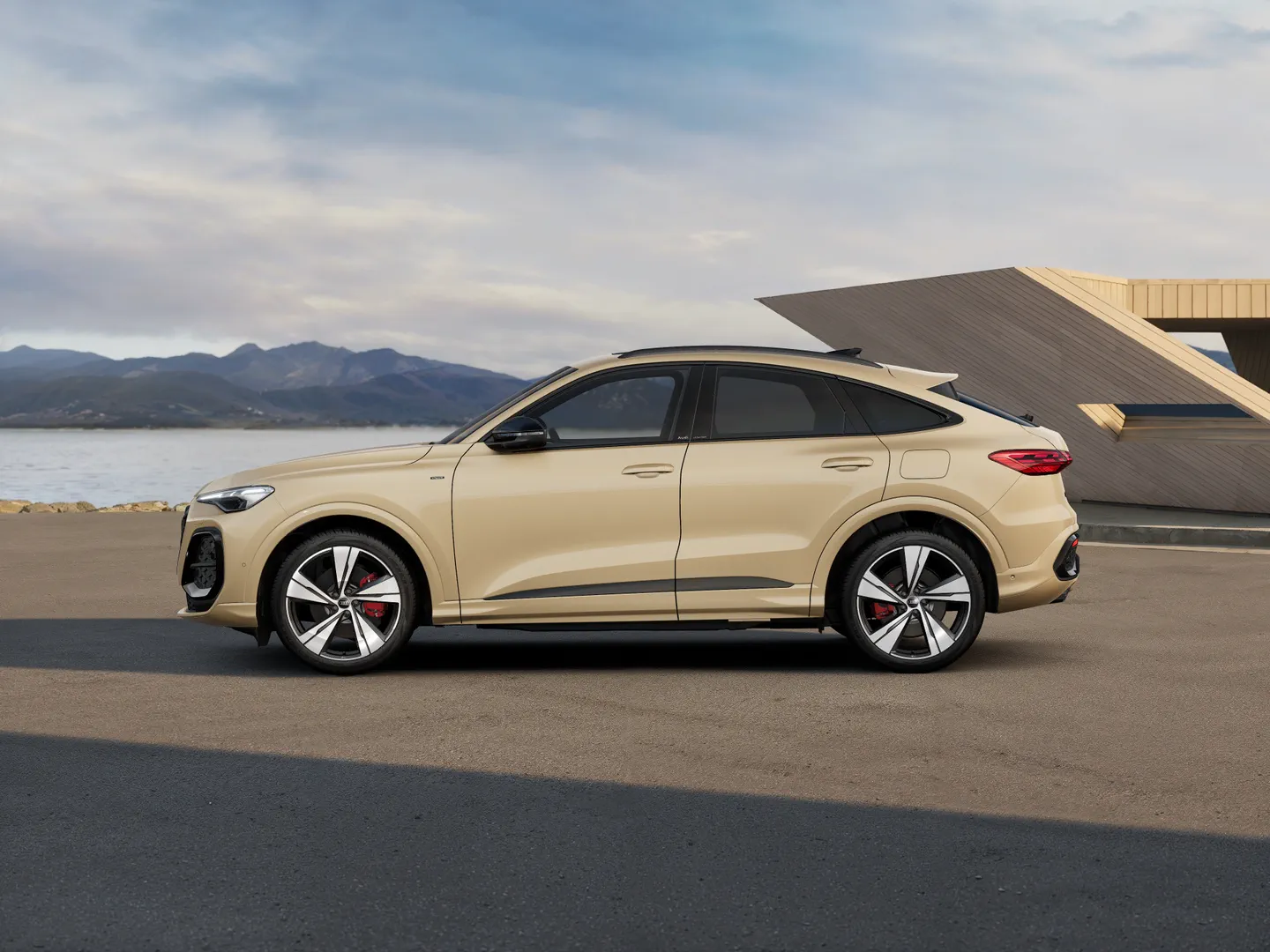 Image about Audi Q5 Sportback e-hybrid quattro S tronic