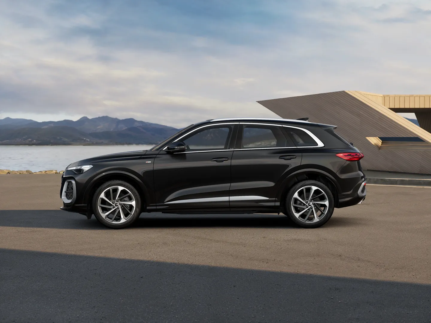 Image about Audi Q5 SUV TFSI quattro 200 kW sport