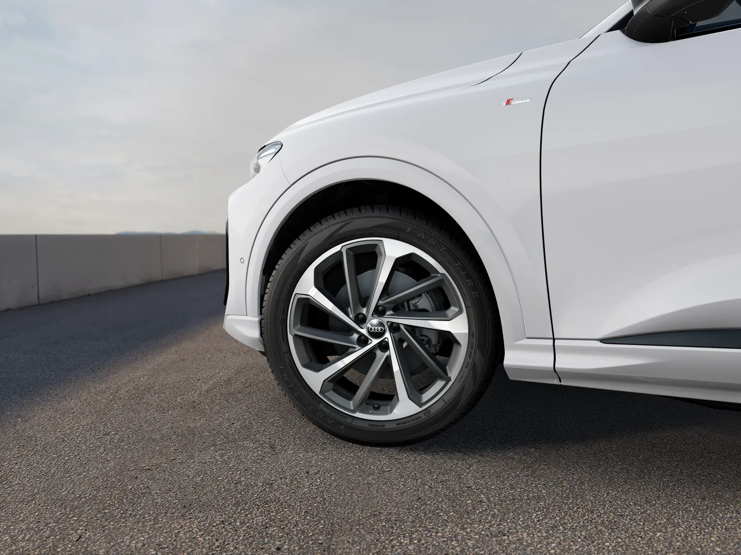 Image about Audi Q5 SUV Q5 sport TFSI quattro S tronic