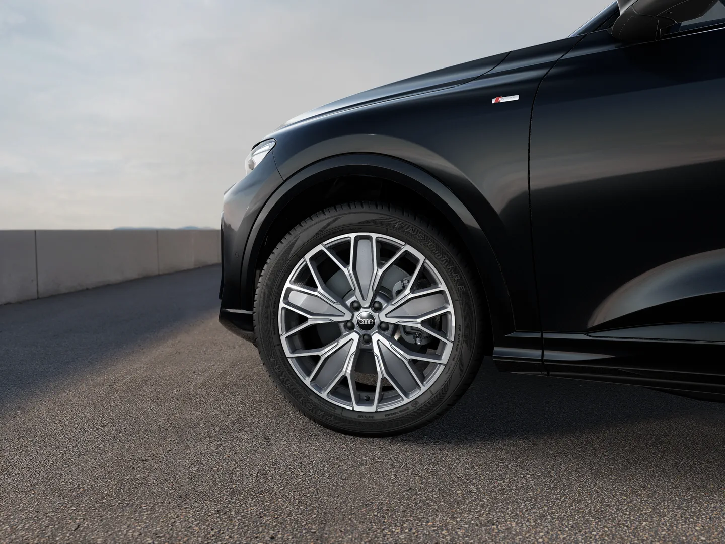 Image about Audi Q5 SUV TDI quattro 150 kW sport