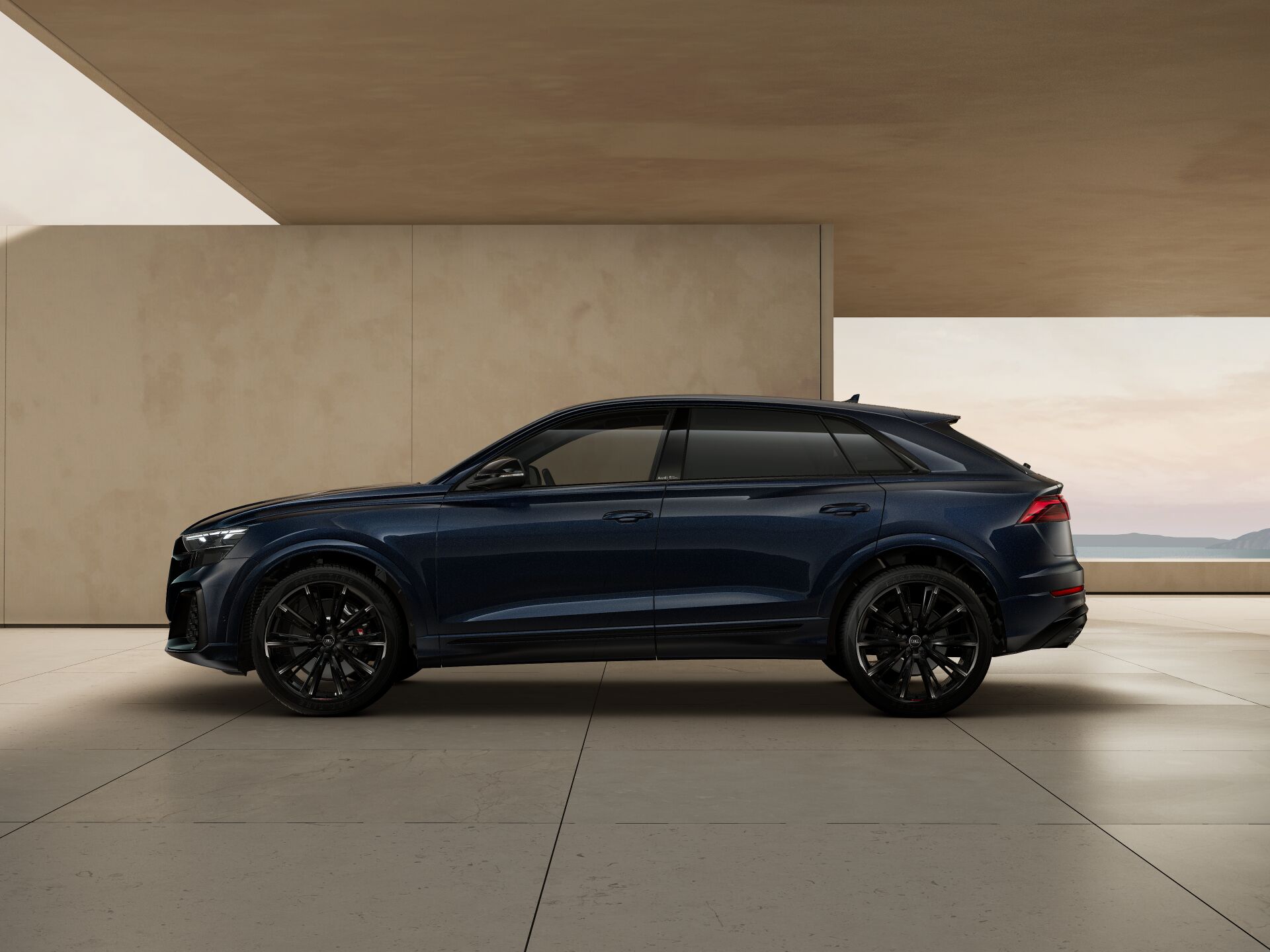 SQ8 SUV 4