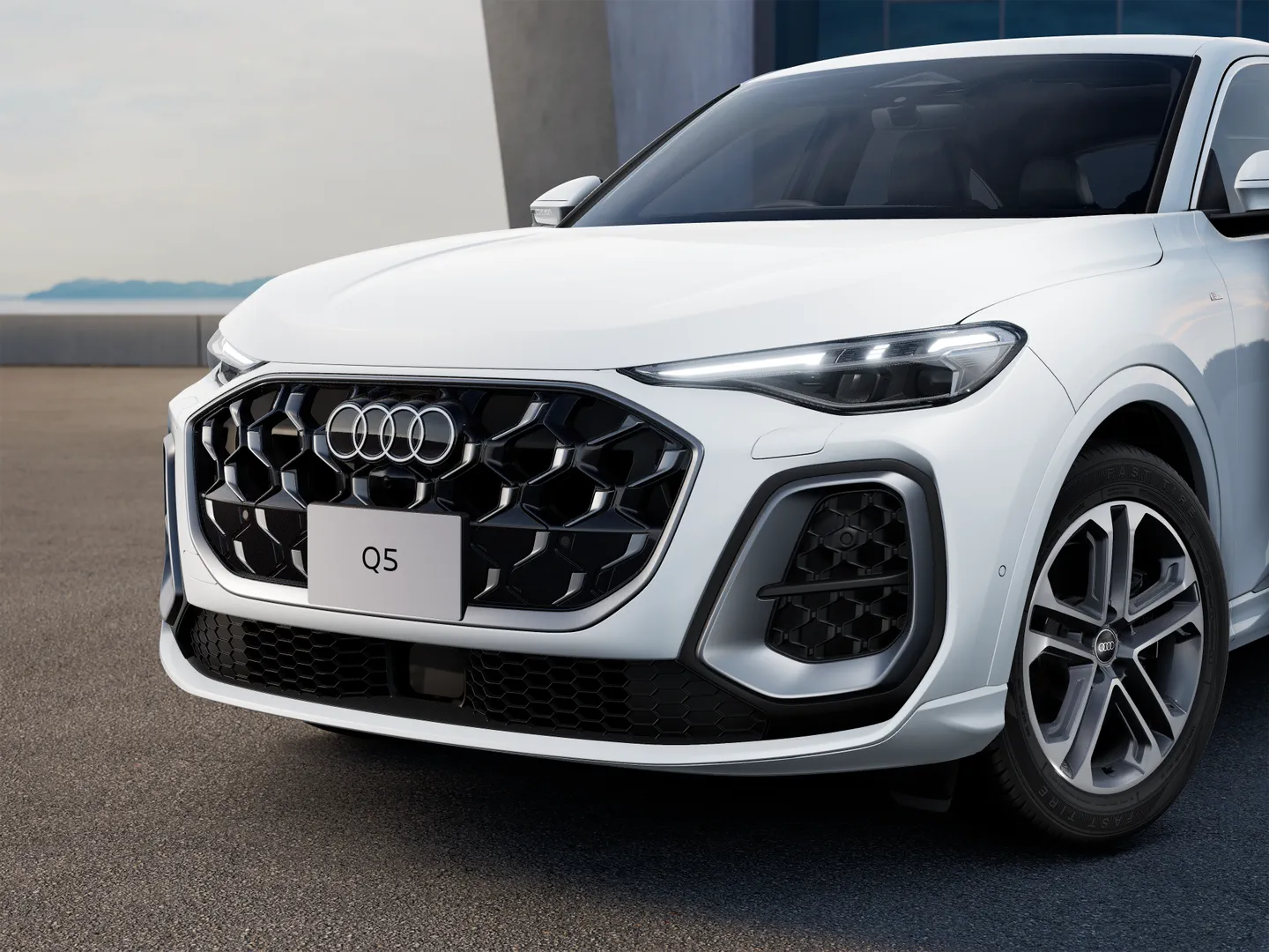 Audi Q5 Sportback TDI quattro 150 kW advancedS tronic ヘッドライト