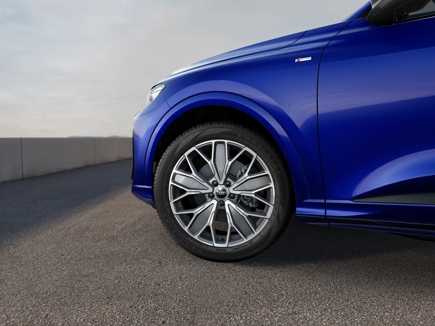 Image about Audi Q5 SUV Q5 sport TFSI quattro S tronic