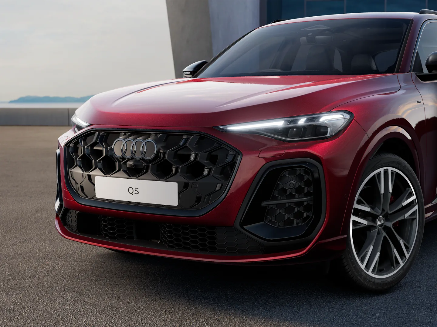 Image about Audi Q5 SUV e-hybrid quattro S tronic
