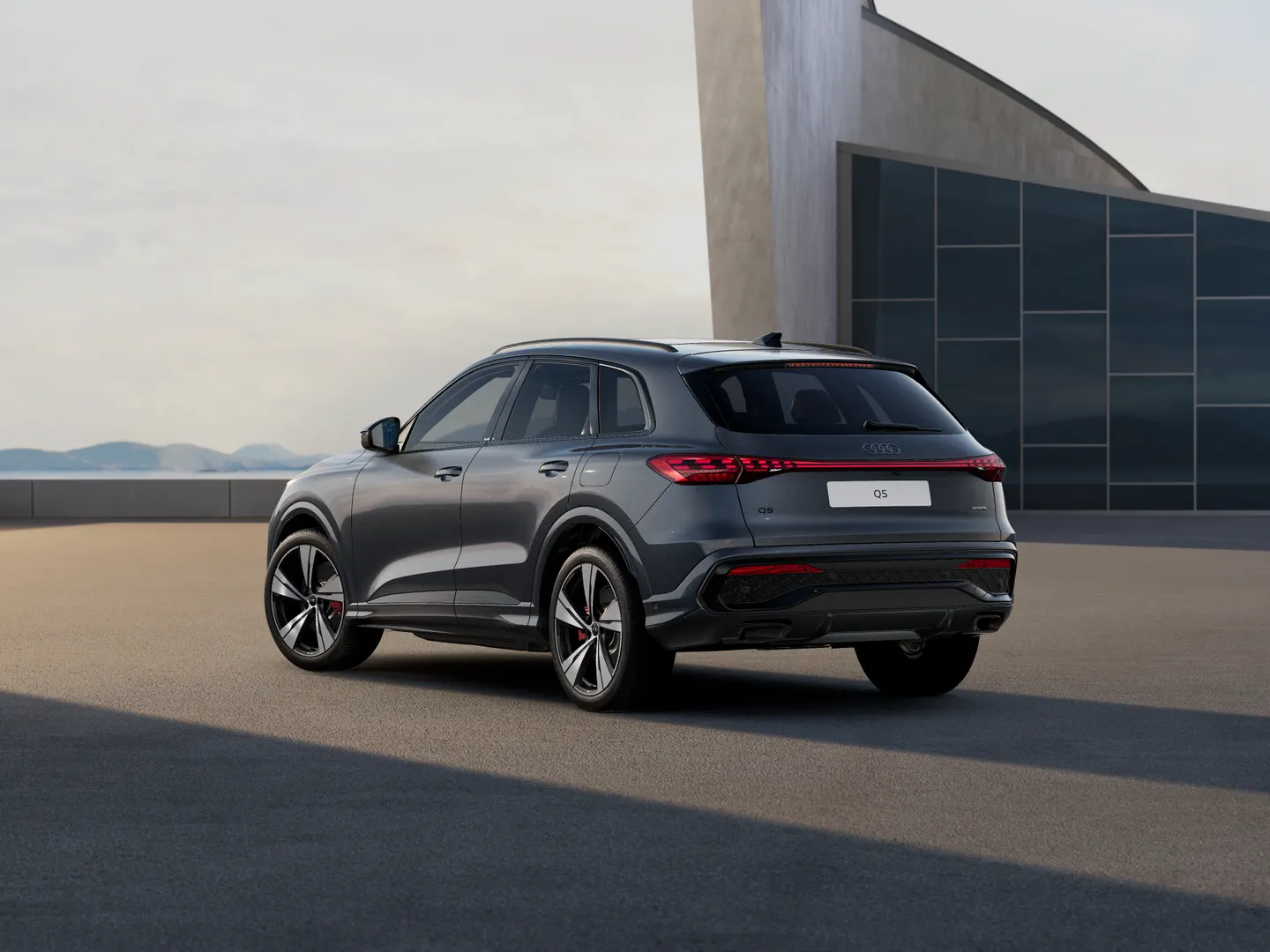 Image about Audi Q5 SUV e-hybrid quattro S tronic