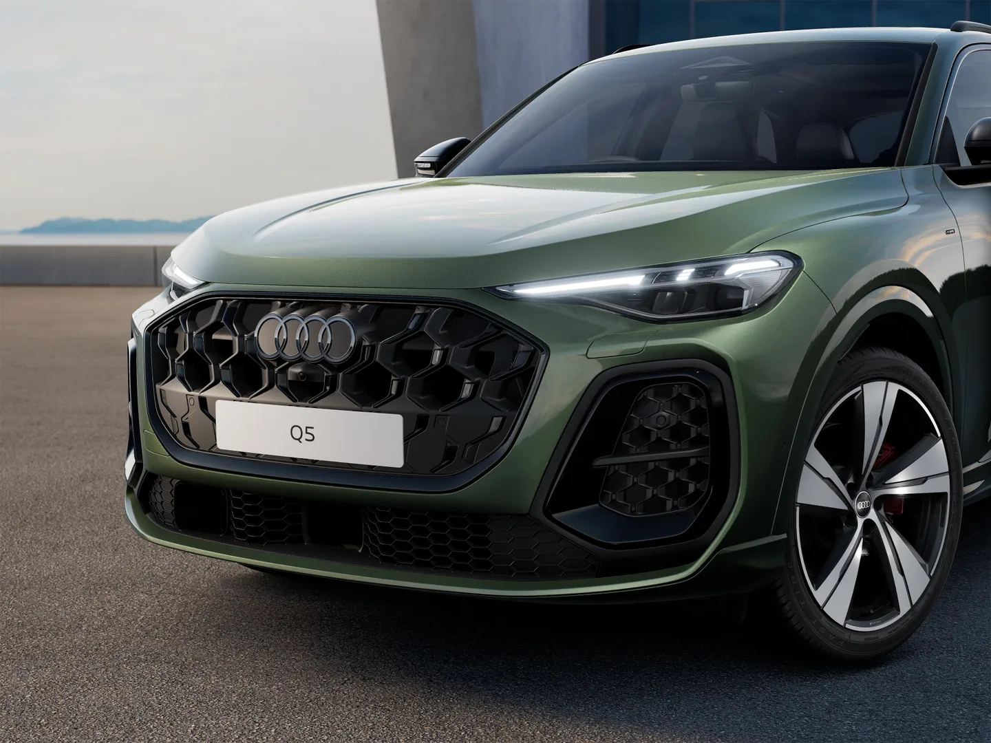 Image about Audi Q5 SUV e-hybrid quattro S tronic