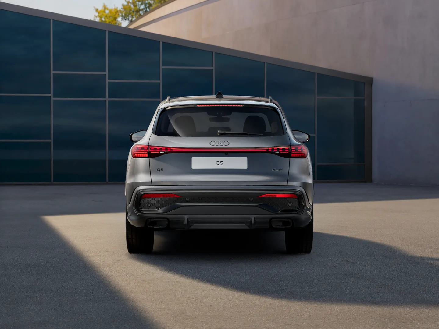 Image about Audi Q5 SUV e-hybrid quattro S tronic