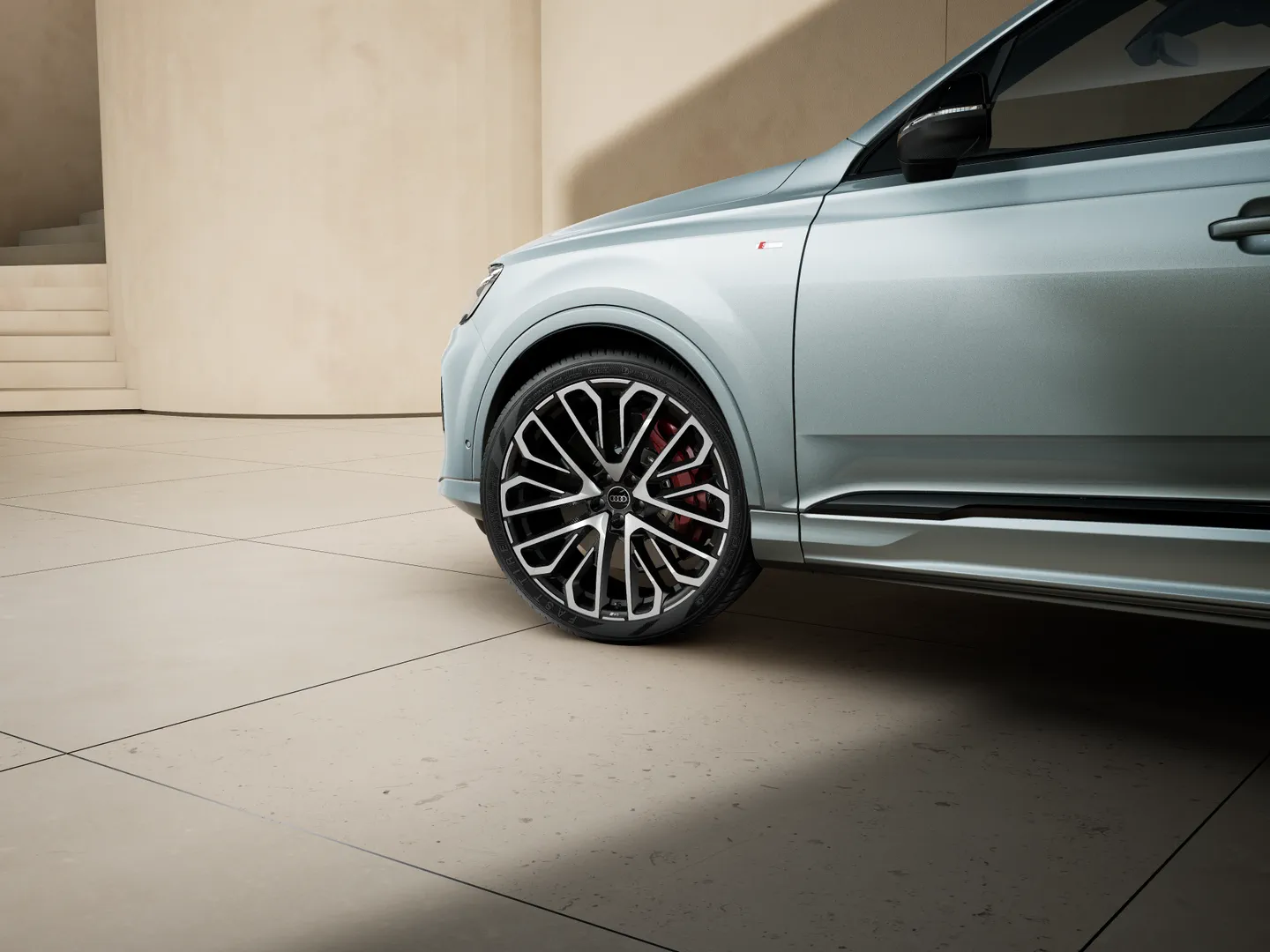 Image about Audi Q7 SUV TFSI e Competition 60 TFSI e quattro 490 PS tiptronic