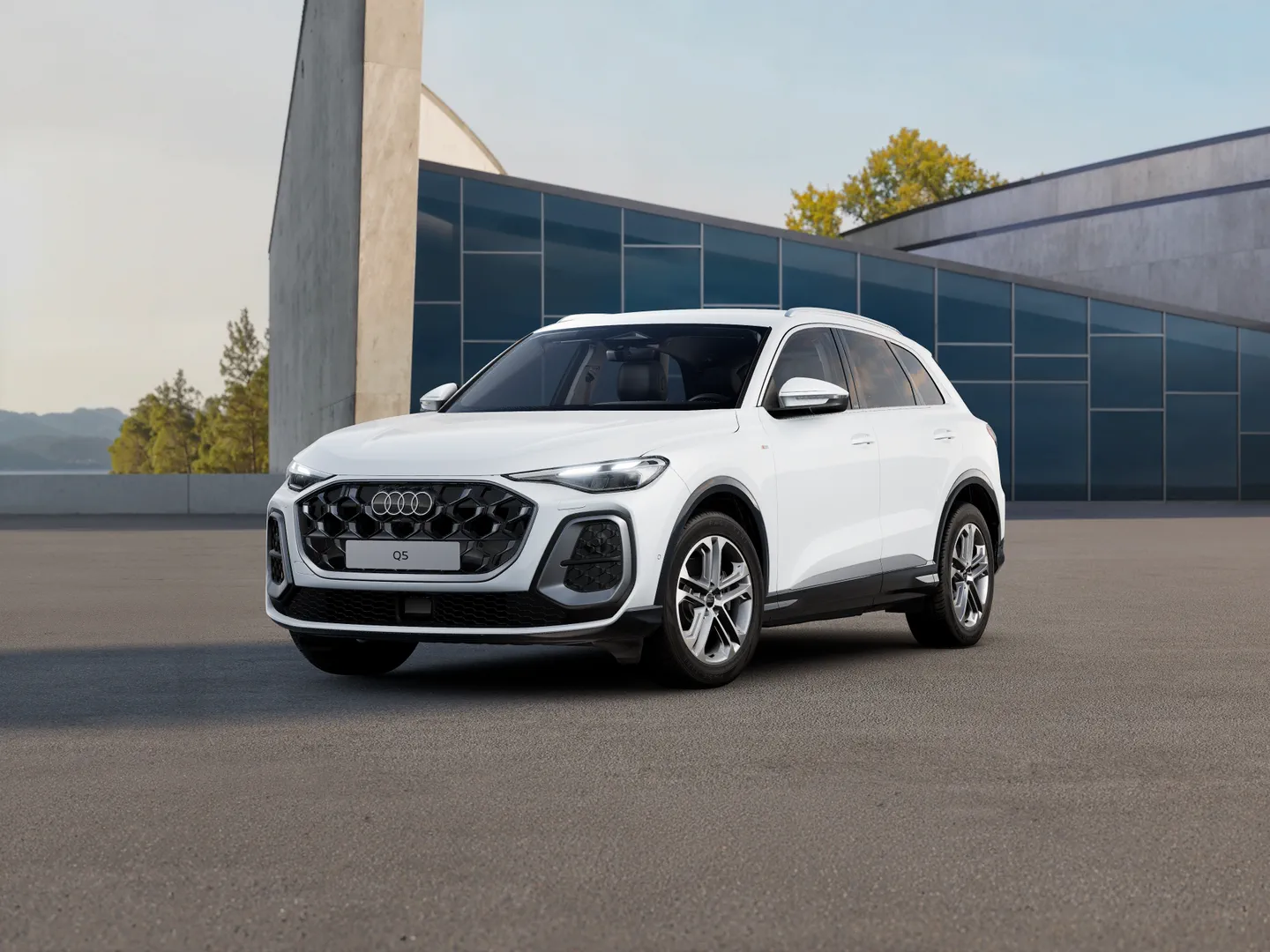 Zdjęcie Audi Q5 SUV TFSI 150 kW S tronic – Ujęcie: przód 3/4