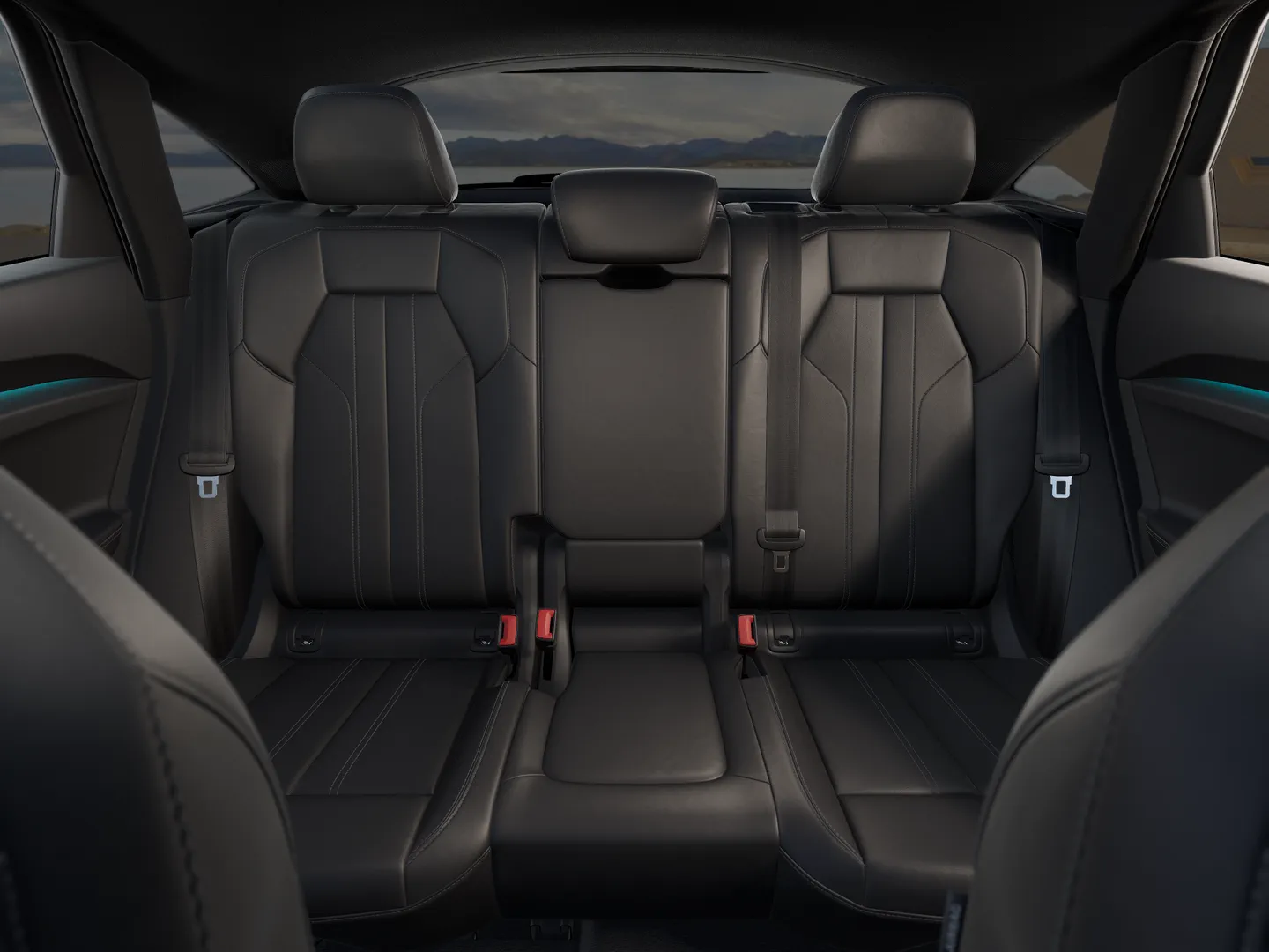 Zdjęcie Audi Q5 Sportback e-hybrid e-hybrid quattro 270 kW S tronic – Ujęcie: tylne fotele