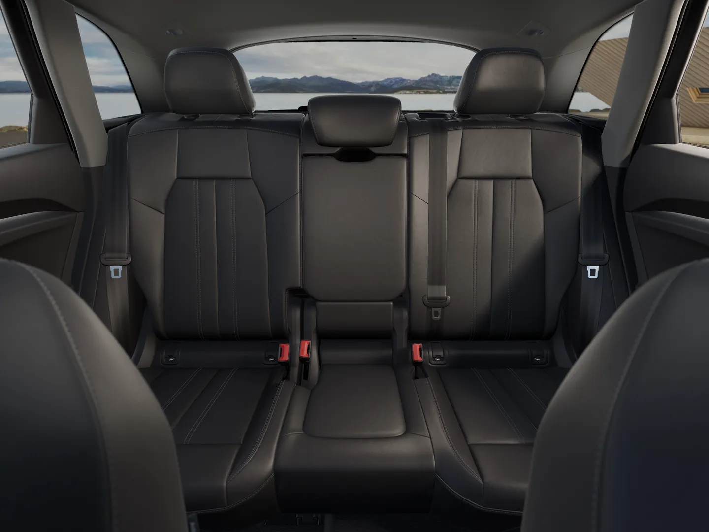 Image about Audi Q5 SUV TFSI S tronic