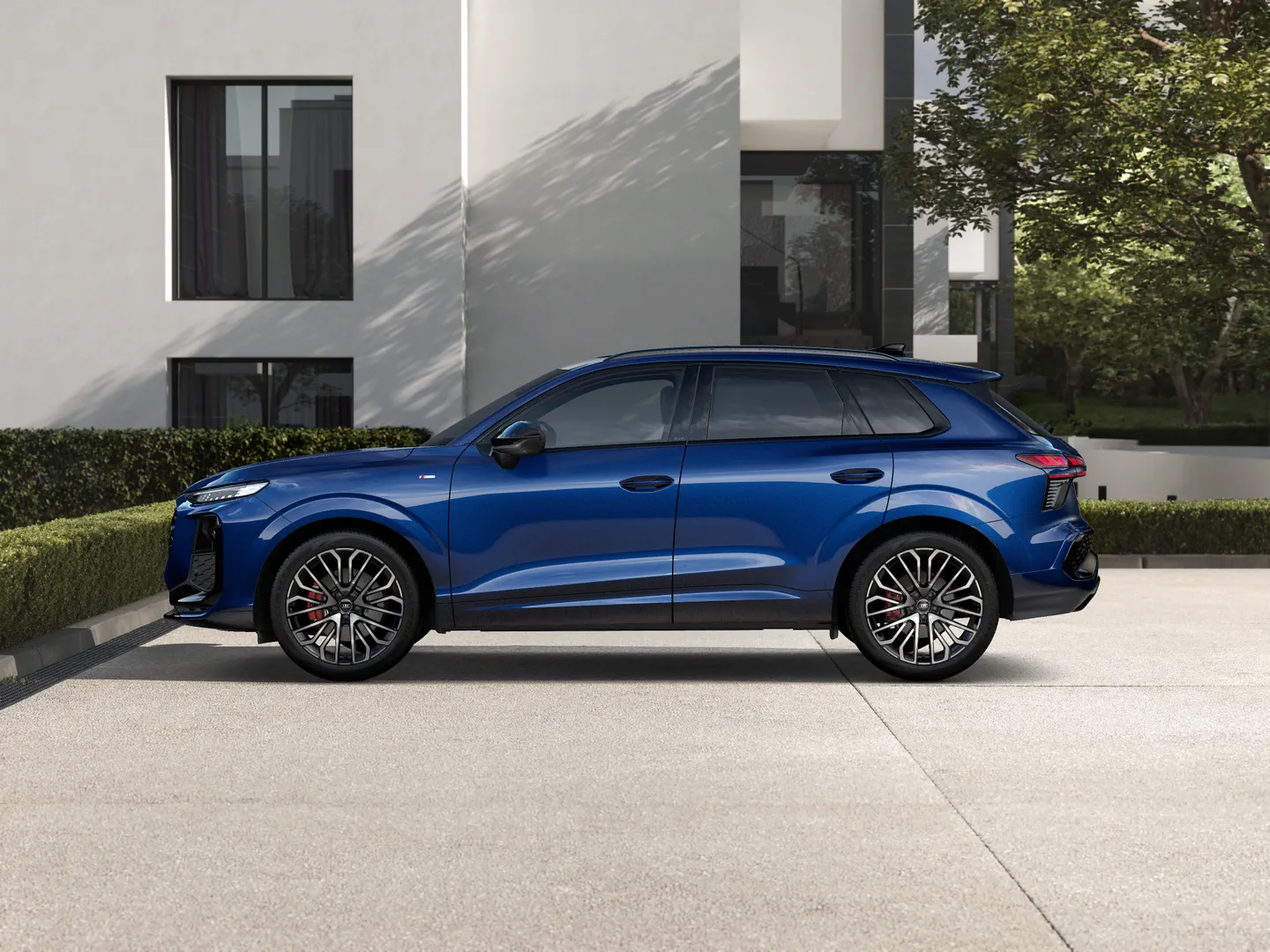 Image about Audi Q3 SUV TFSI quattro 195 kW