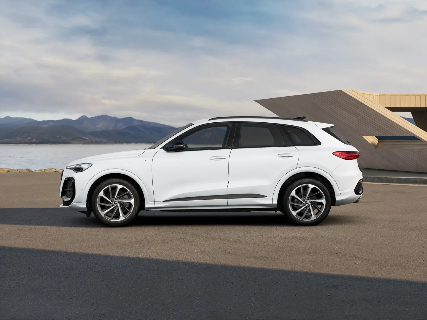 Image about Audi Q5 SUV TDI quattro 150 kW advancedS tronic