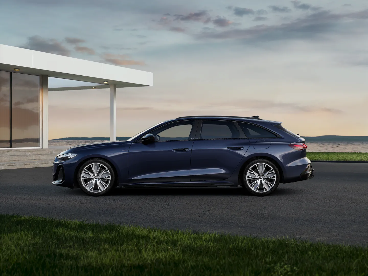 Zdjęcie Audi A5 Avant e-hybrid e-hybrid quattro 220 kW S tronic – Ujęcie: bok