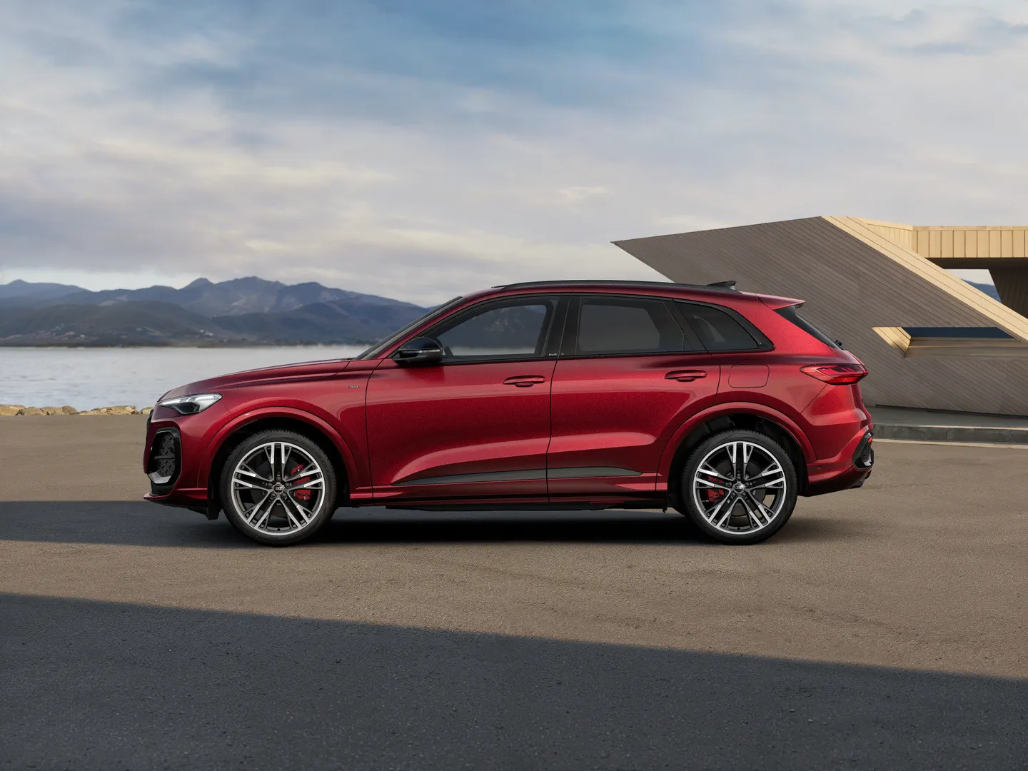 Image about Audi Q5 SUV e-hybrid quattro S tronic