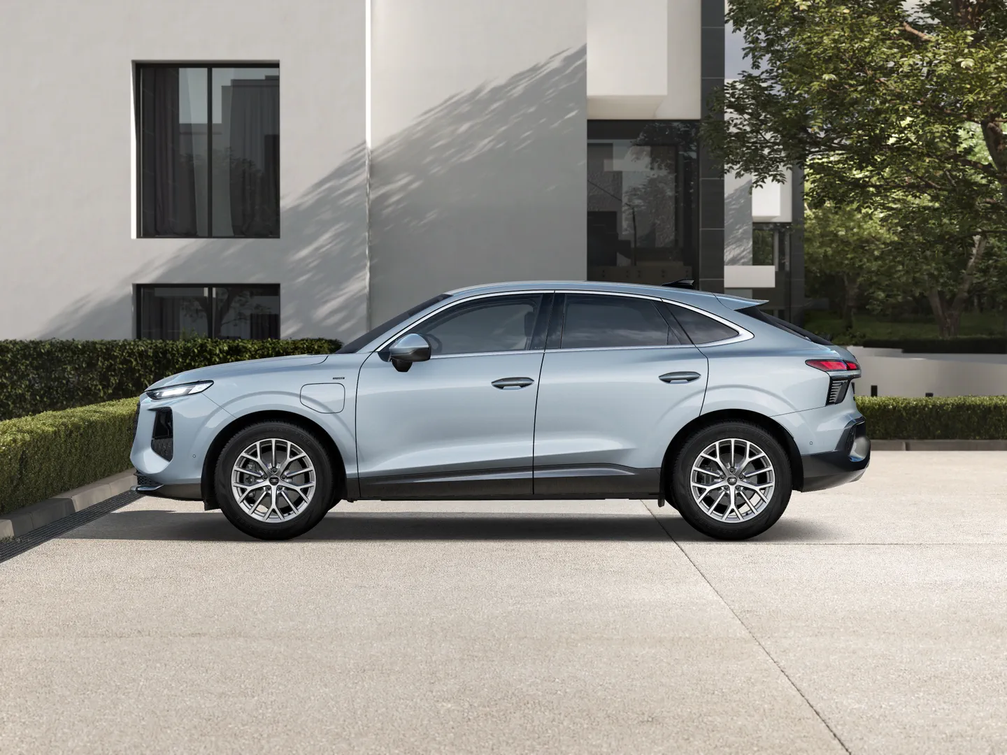 Zdjęcie&nbsp;Audi Q3 Sportback e-hybrid&nbsp;e-hybrid 200 kW S tronic&nbsp;– Ujęcie: bok