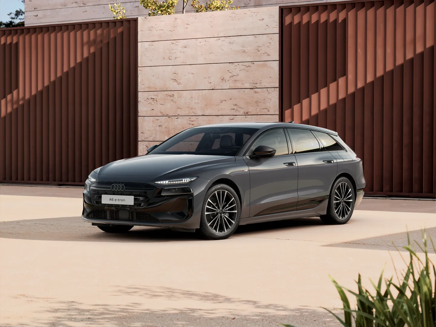 Zdjęcie Audi A6 Avant e-tron e-tron 210,00 kW – Ujęcie: przód 3/4