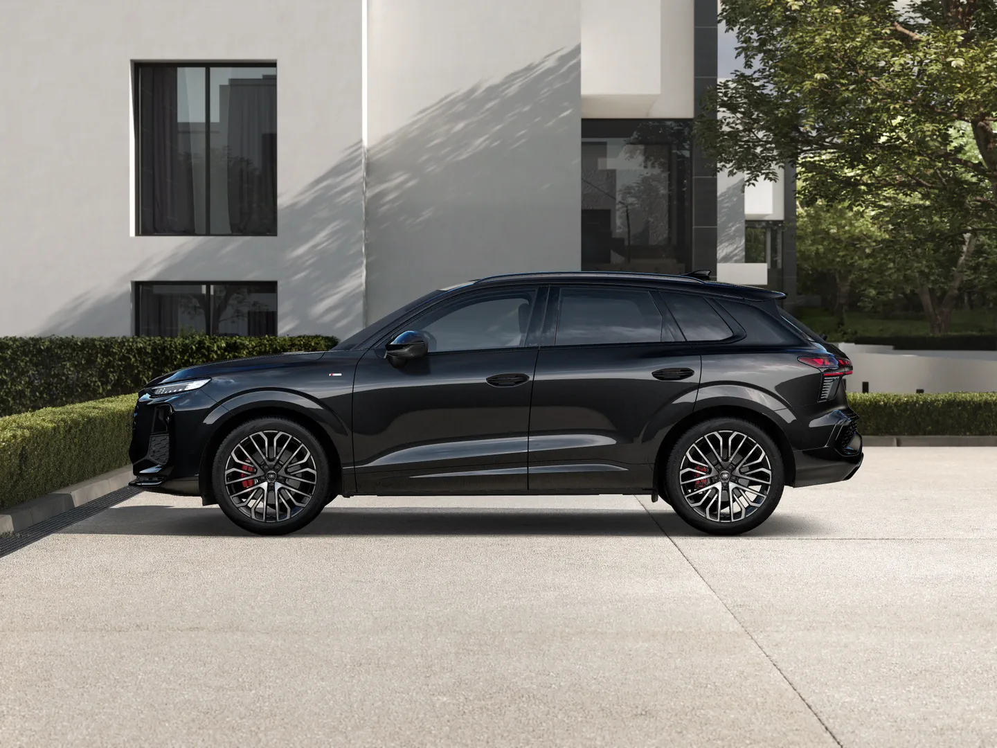 Image about Audi Q3 SUV TFSI quattro 195 kW
