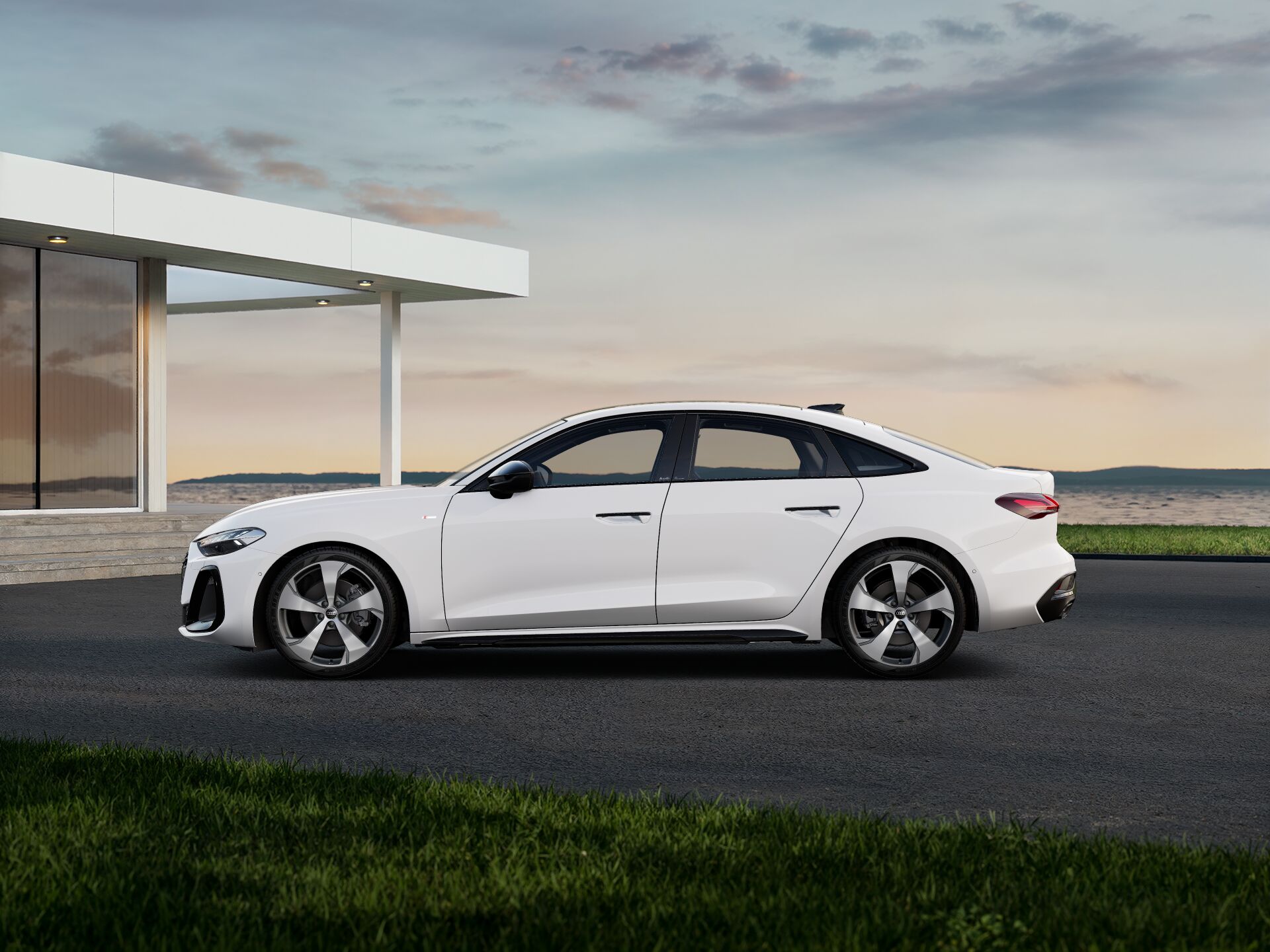 A5 Sedan EXTERIOR-PARALLEL-SIDE