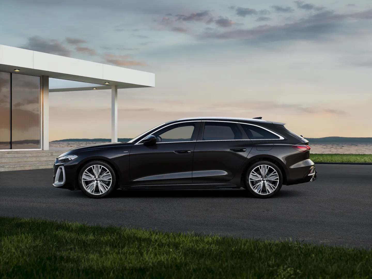 Zdjęcie&nbsp;Audi A5 Avant e-hybrid&nbsp;e-hybrid quattro 220 kW S tronic&nbsp;– Ujęcie: bok